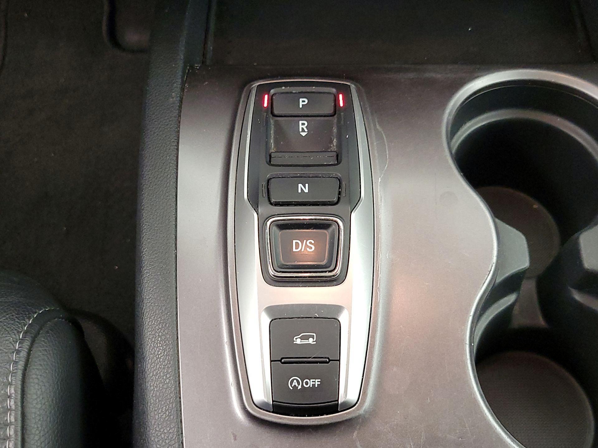 Thumbnail: 2020 Honda Passport - 17