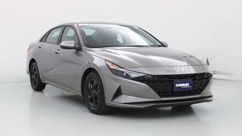 2021 Hyundai Elantra SE Hero Image