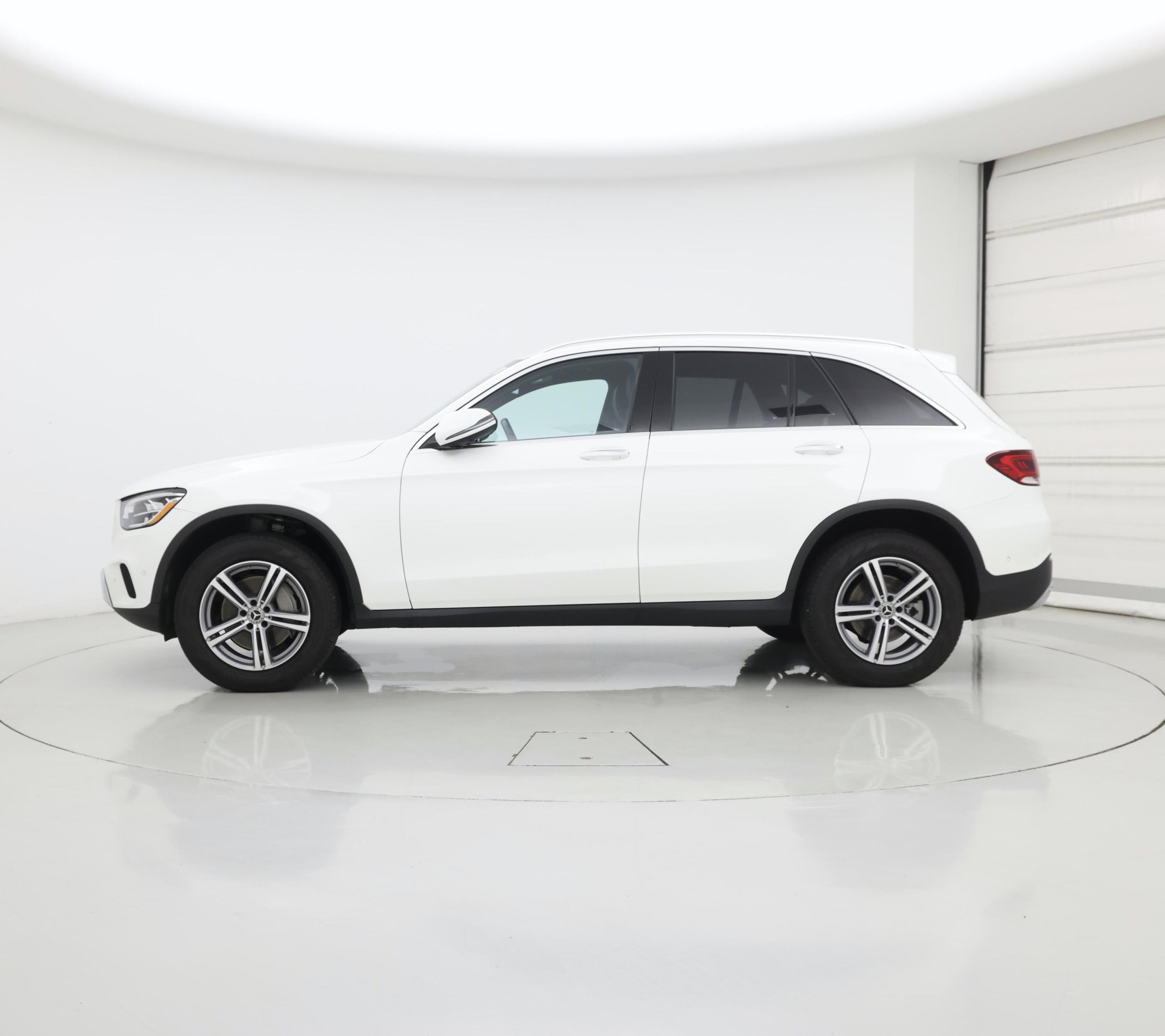Thumbnail: 2022 Mercedes-Benz GLC - 3