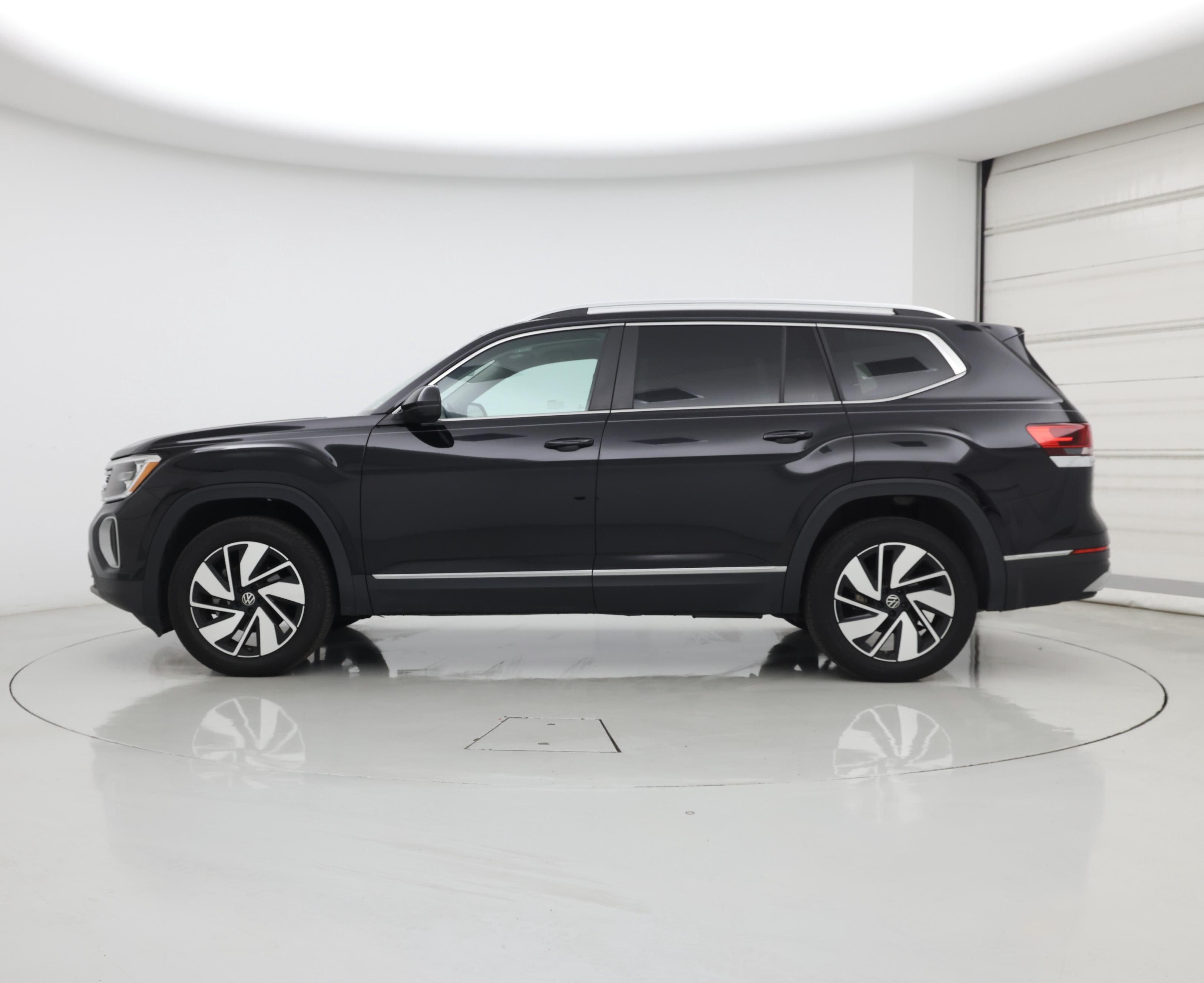 Thumbnail: 2024 Volkswagen Atlas - 3
