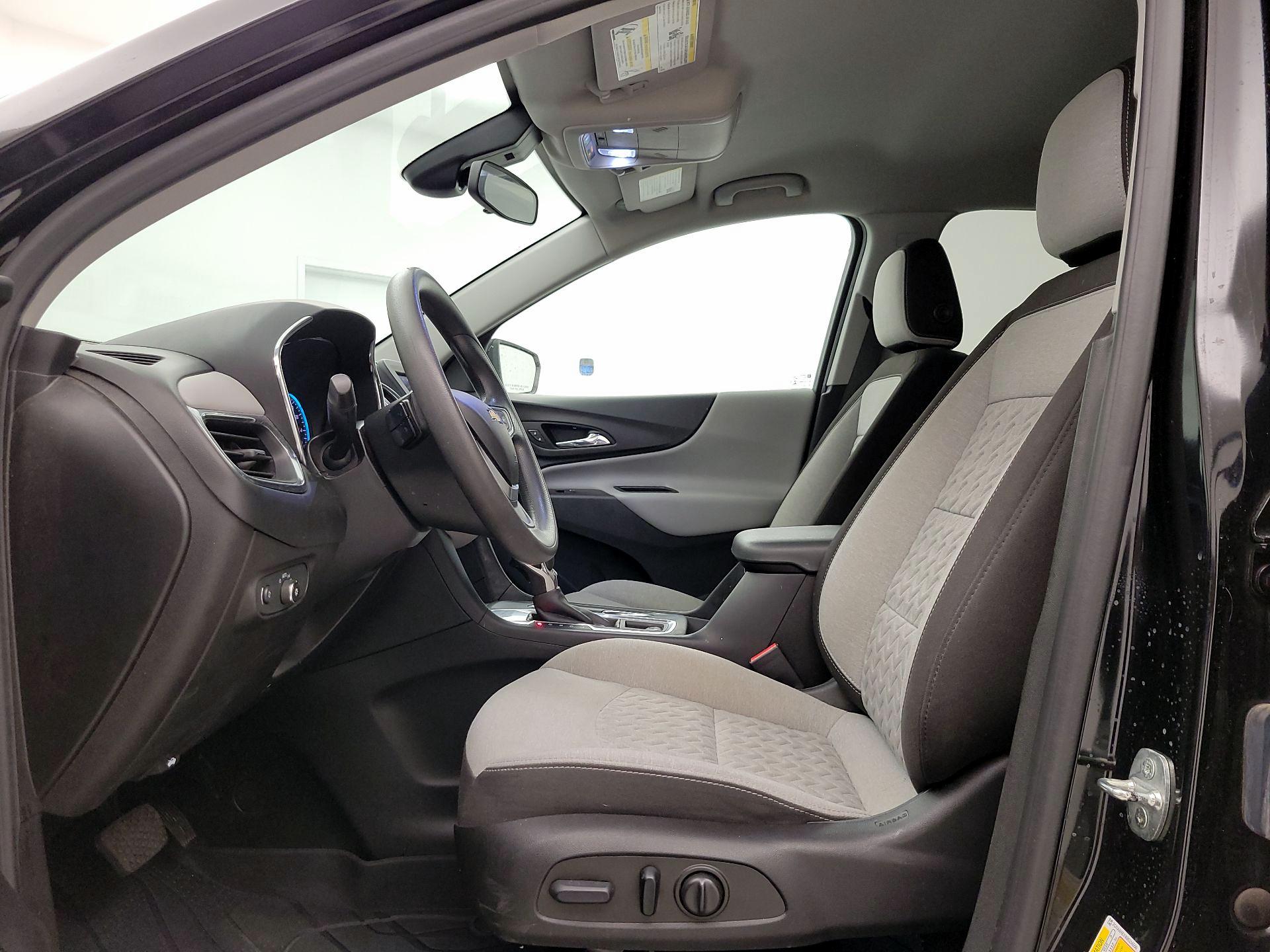 Thumbnail: 2022 Chevrolet Equinox - 11