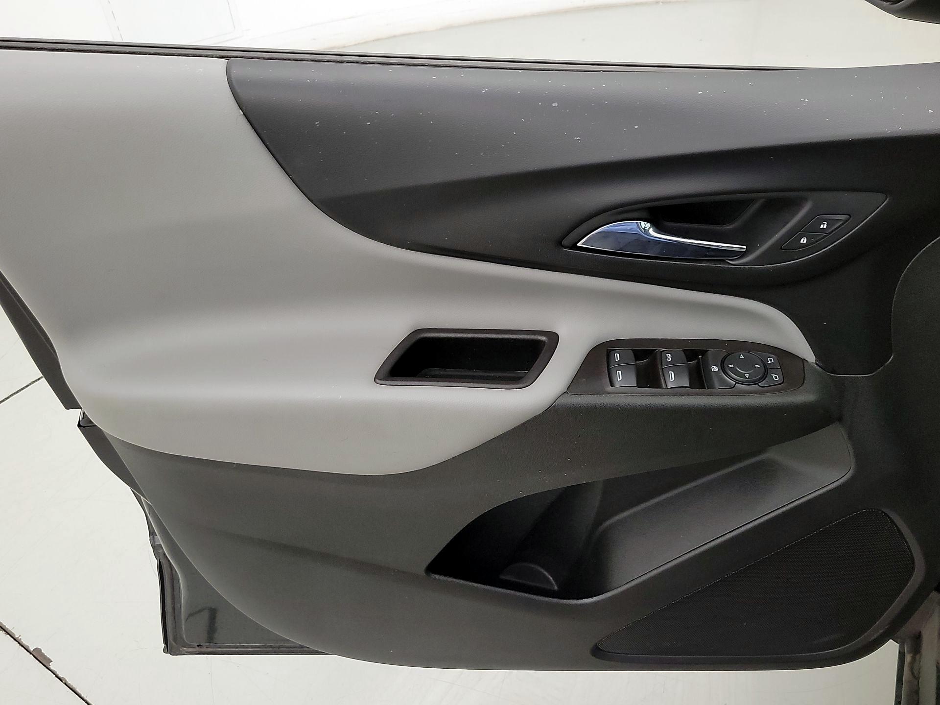 Thumbnail: 2022 Chevrolet Equinox - 12