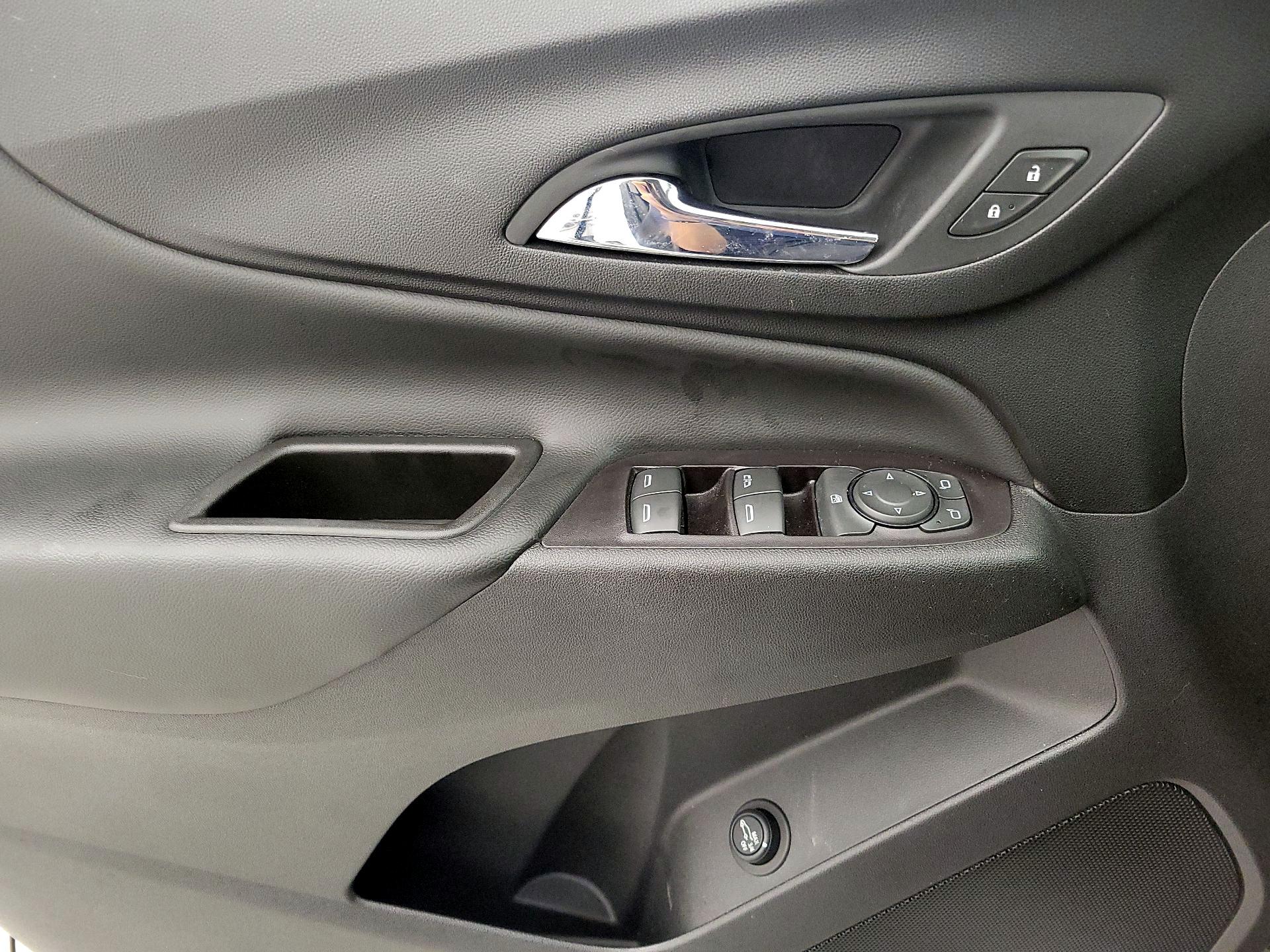 Thumbnail: 2020 Chevrolet Equinox - 12