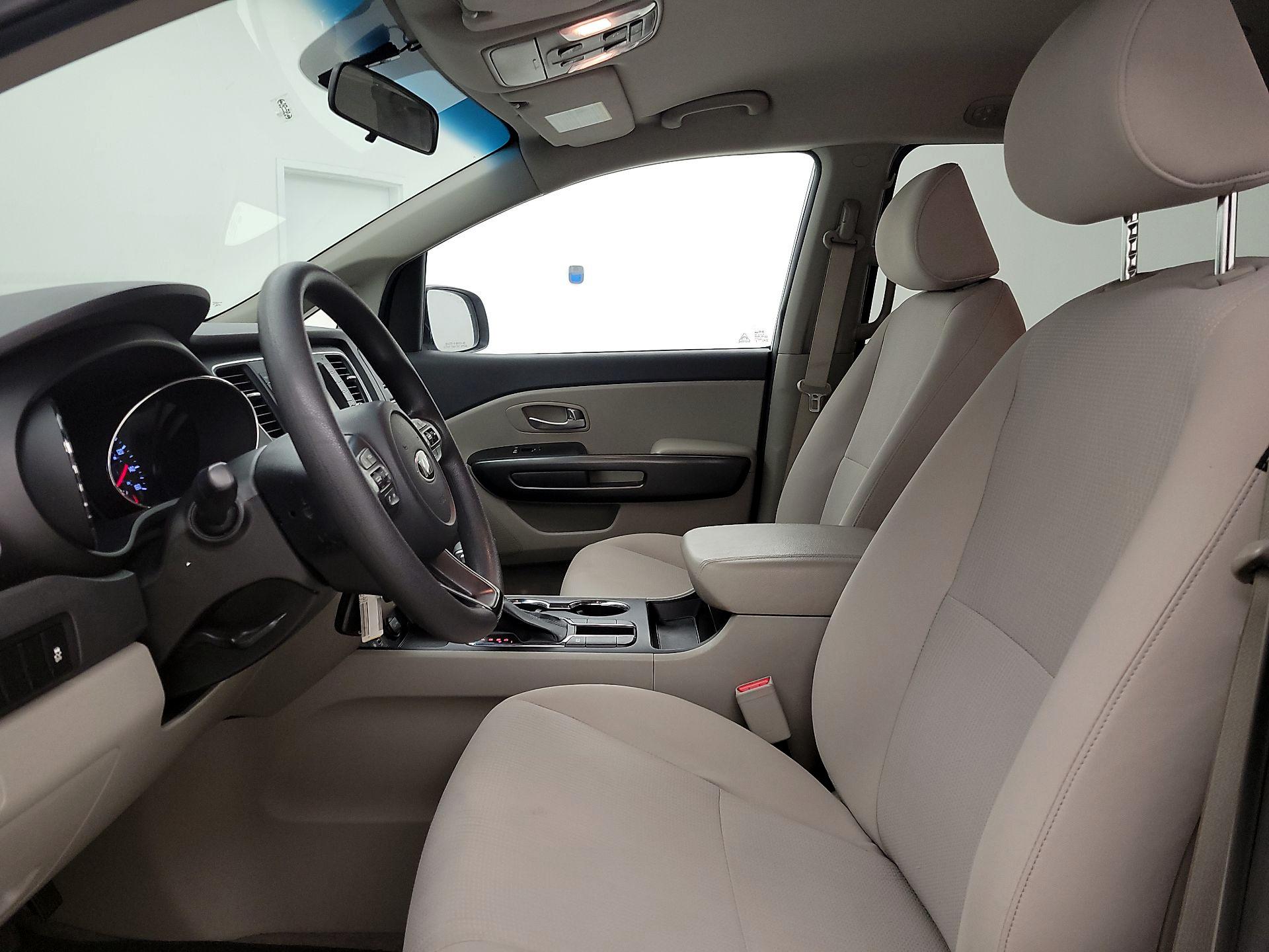 Thumbnail: 2020 Kia Sedona - 11