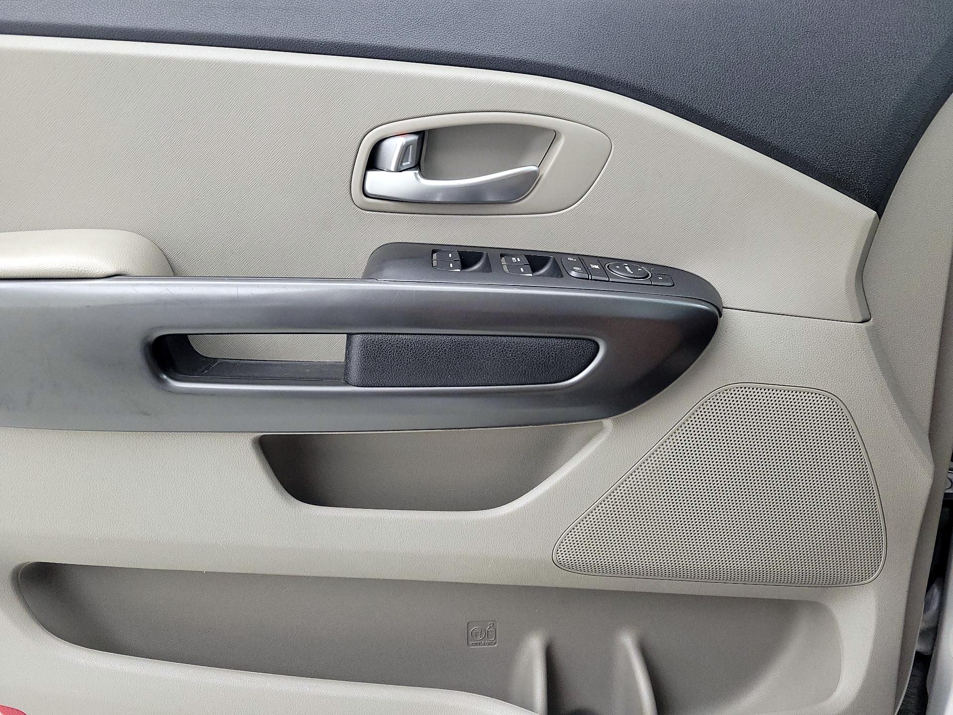 Thumbnail: 2020 Kia Sedona - 12