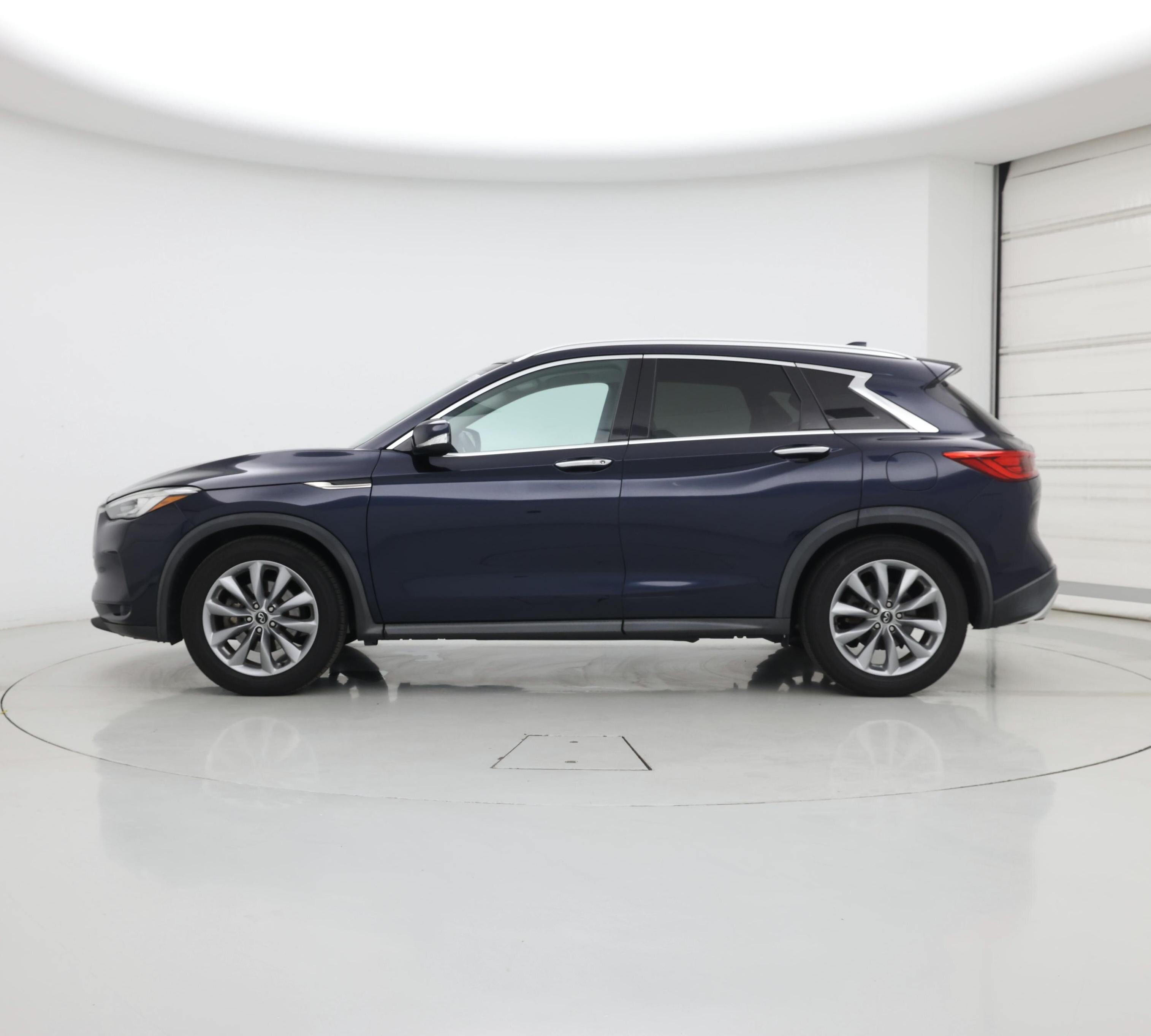 Thumbnail: 2019 INFINITI QX50 - 3