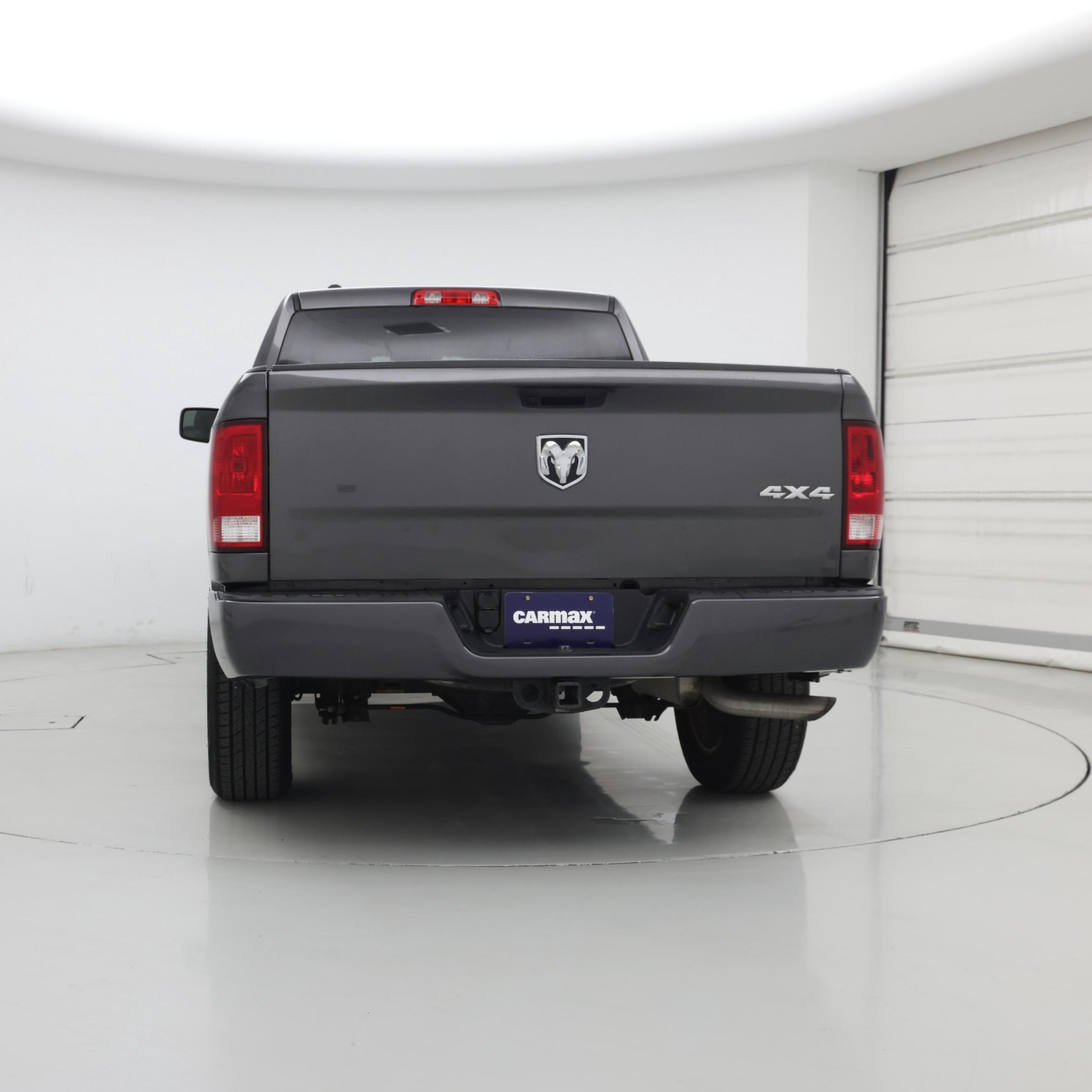 Thumbnail: 2019 RAM 1500 Classic - 6