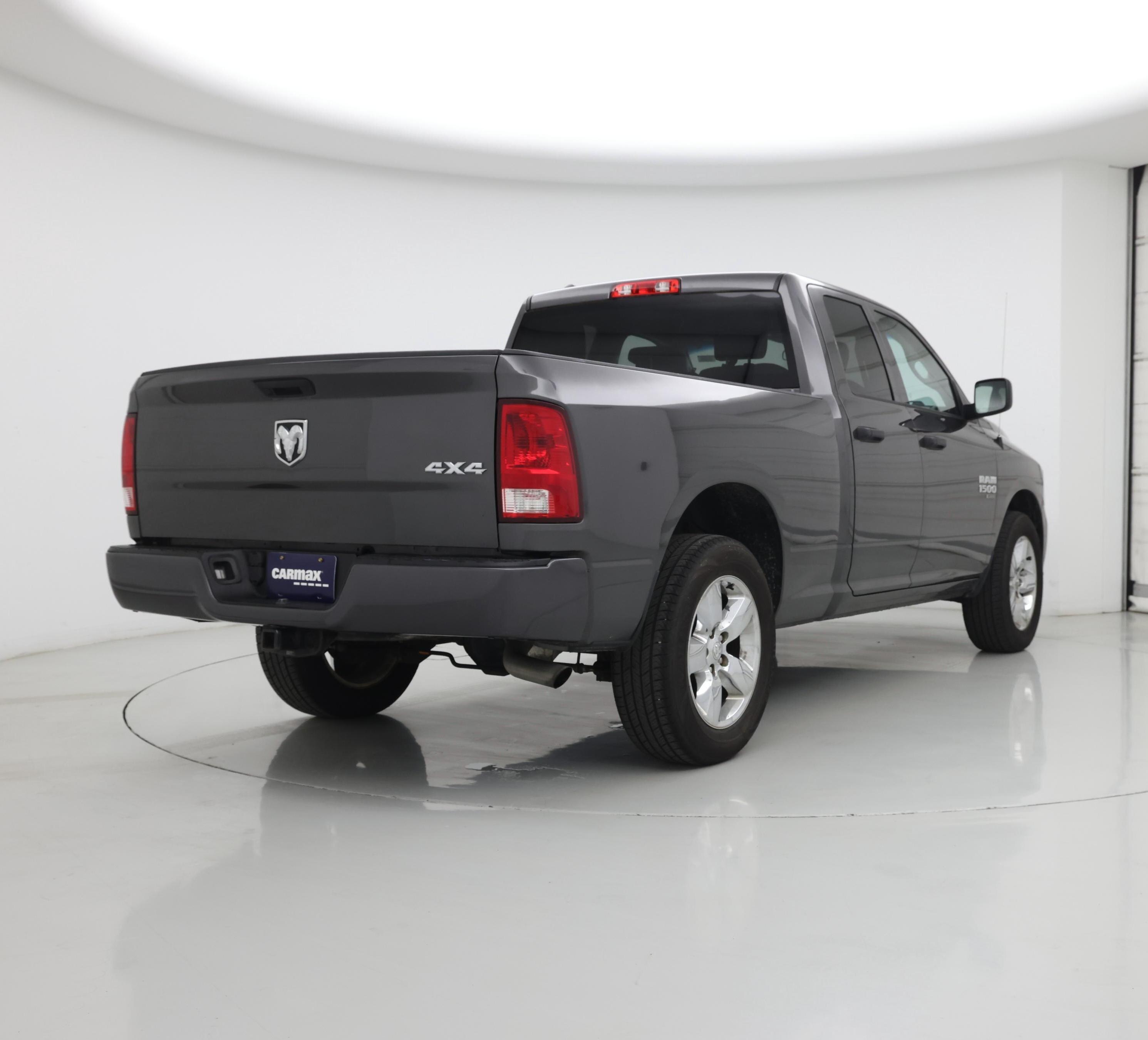 Thumbnail: 2019 RAM 1500 Classic - 8