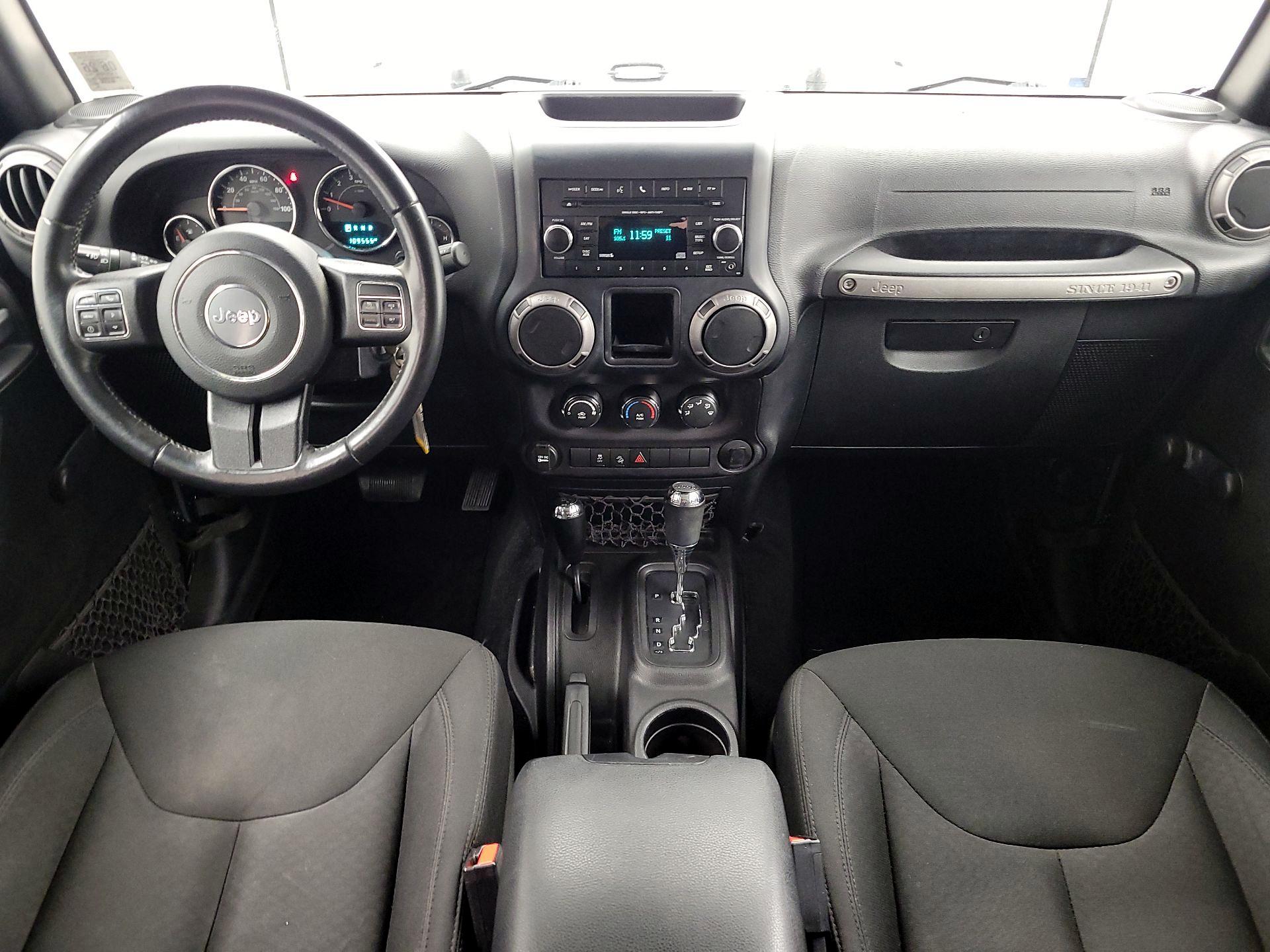 Thumbnail: 2016 Jeep Wrangler - 9