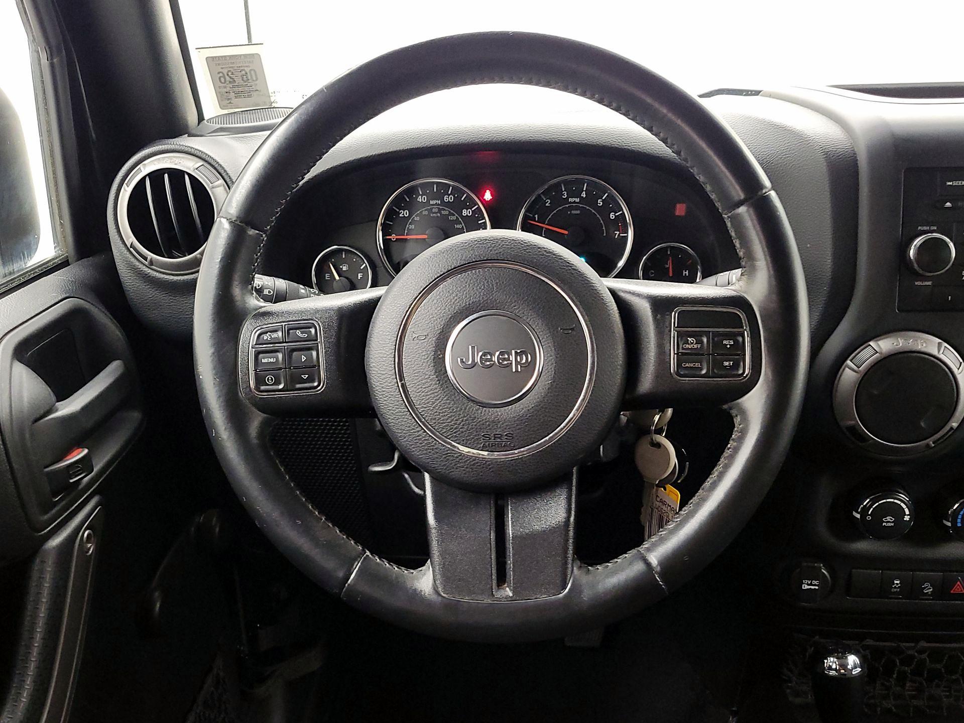 Thumbnail: 2016 Jeep Wrangler - 10