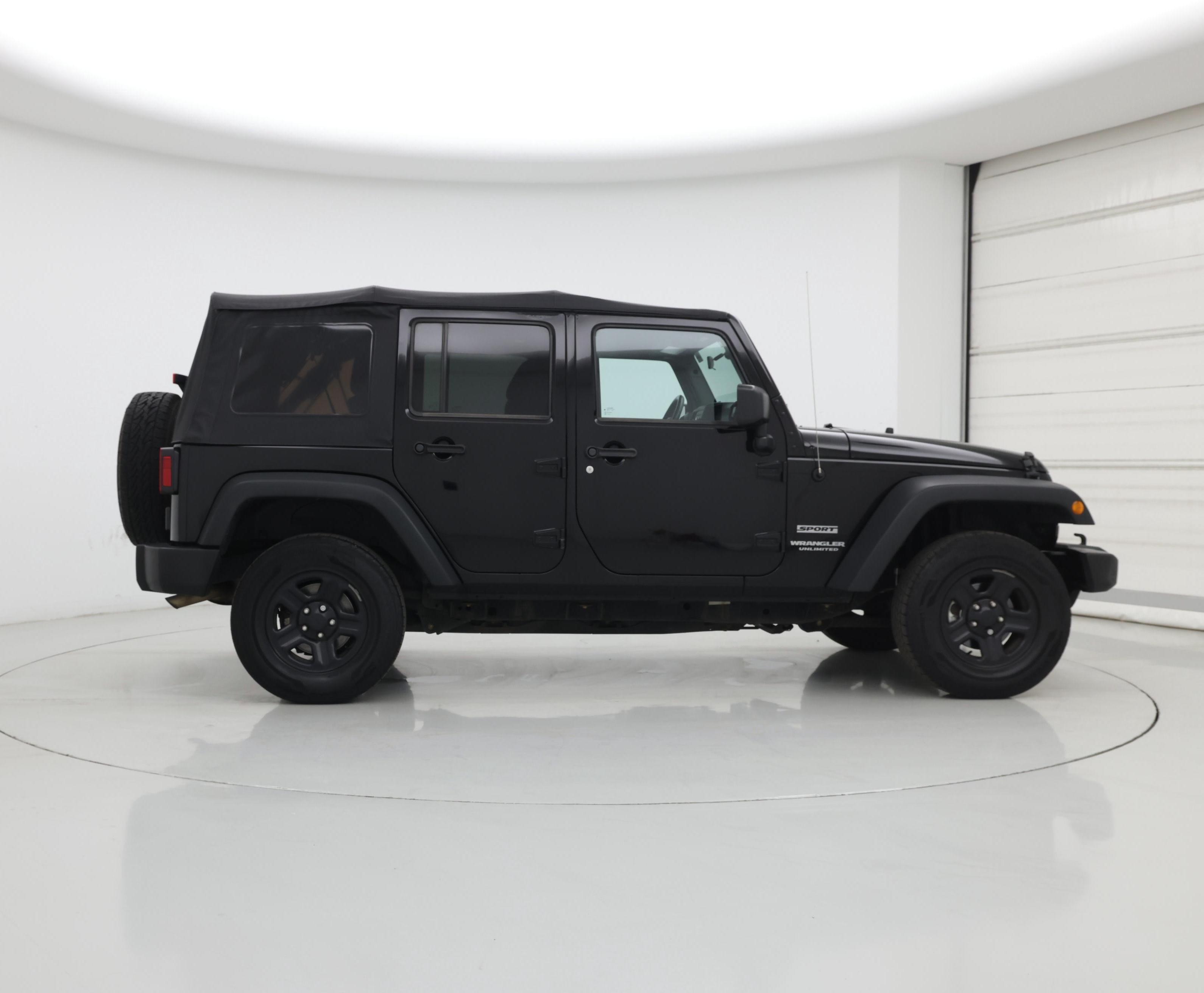 Thumbnail: 2016 Jeep Wrangler - 7