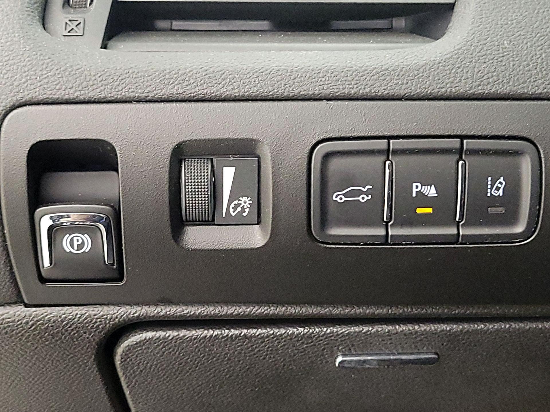 Thumbnail: 2014 Chevrolet Impala - 13