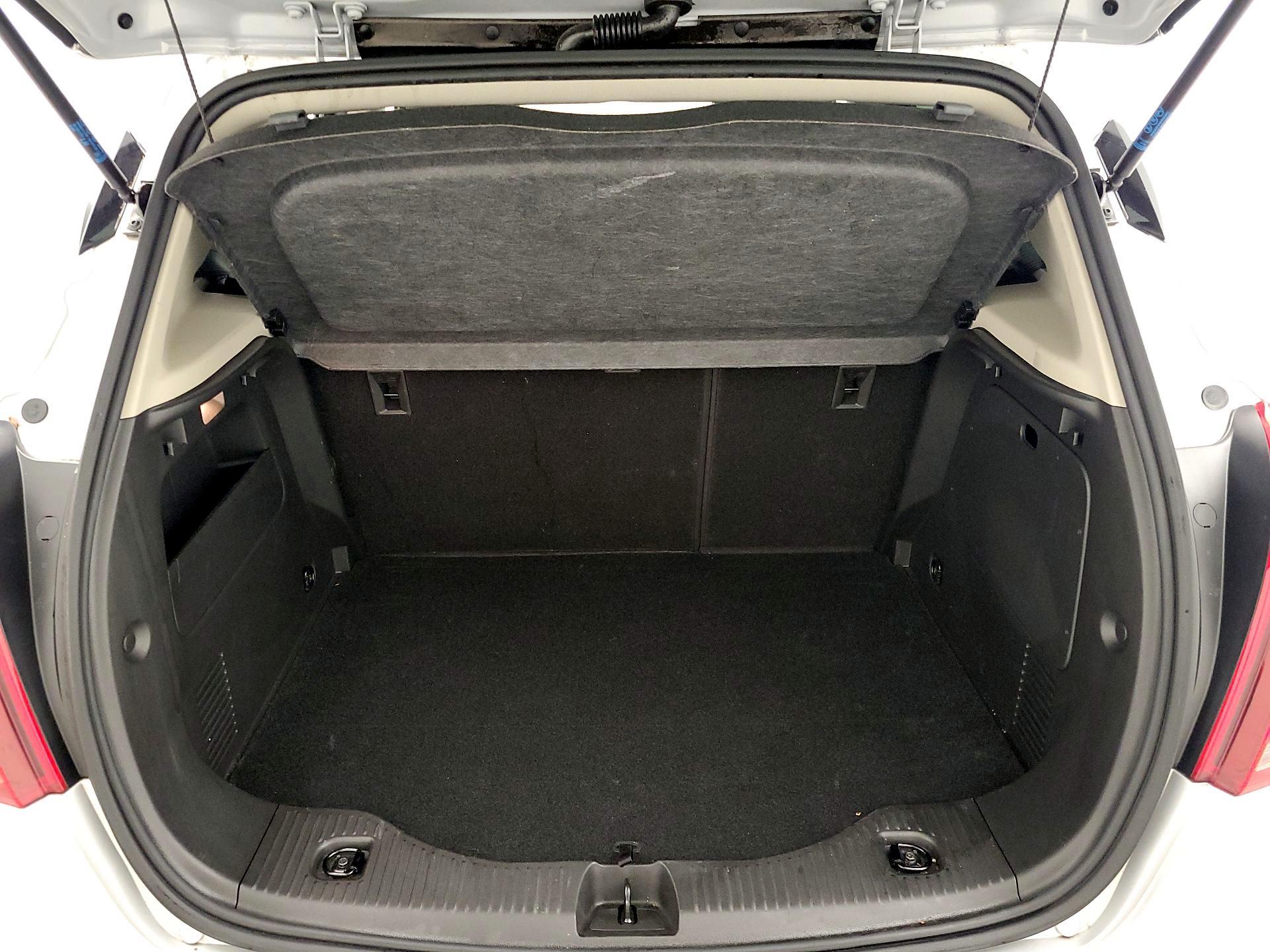 Thumbnail: 2019 Buick Encore - 20