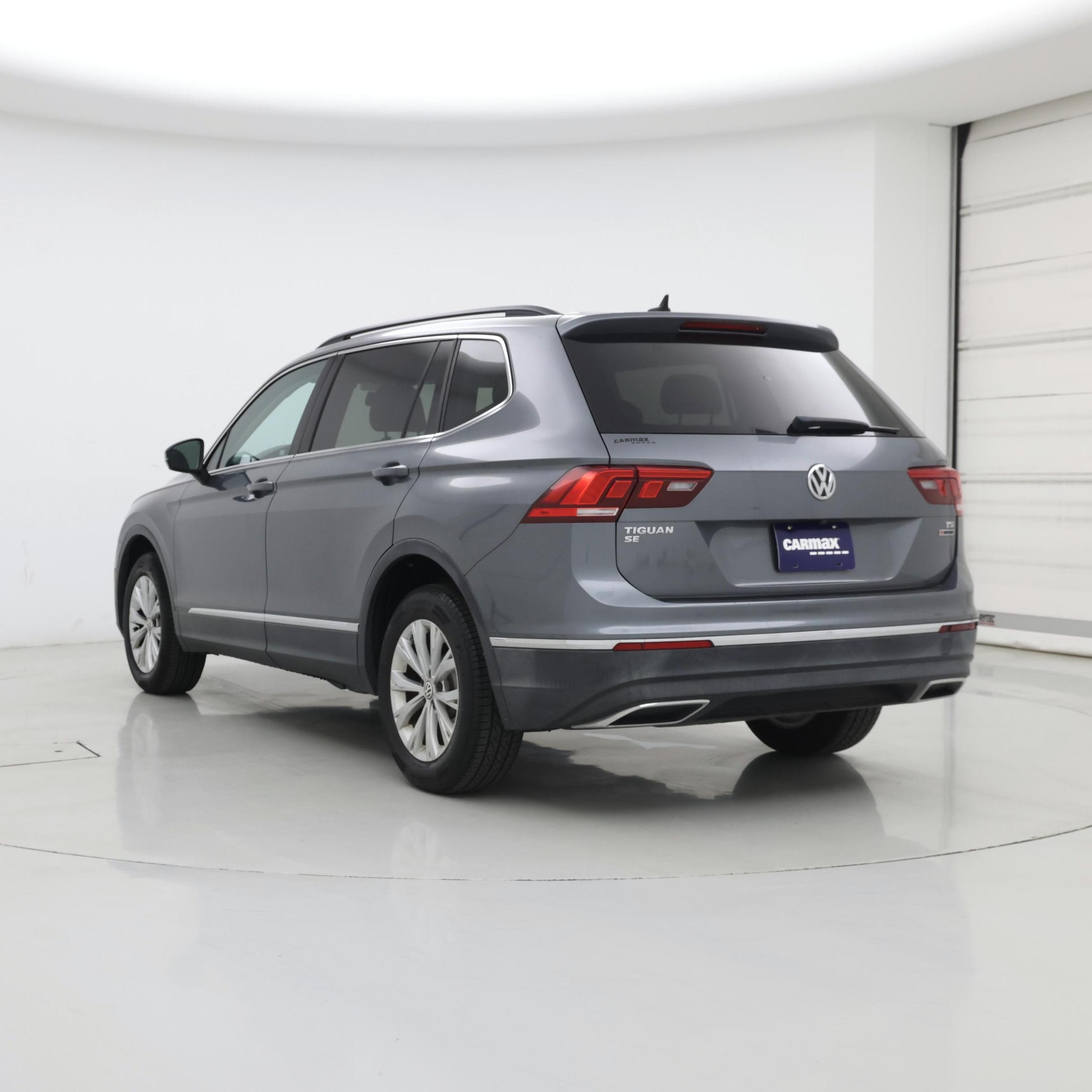 Thumbnail: 2018 Volkswagen Tiguan - 2