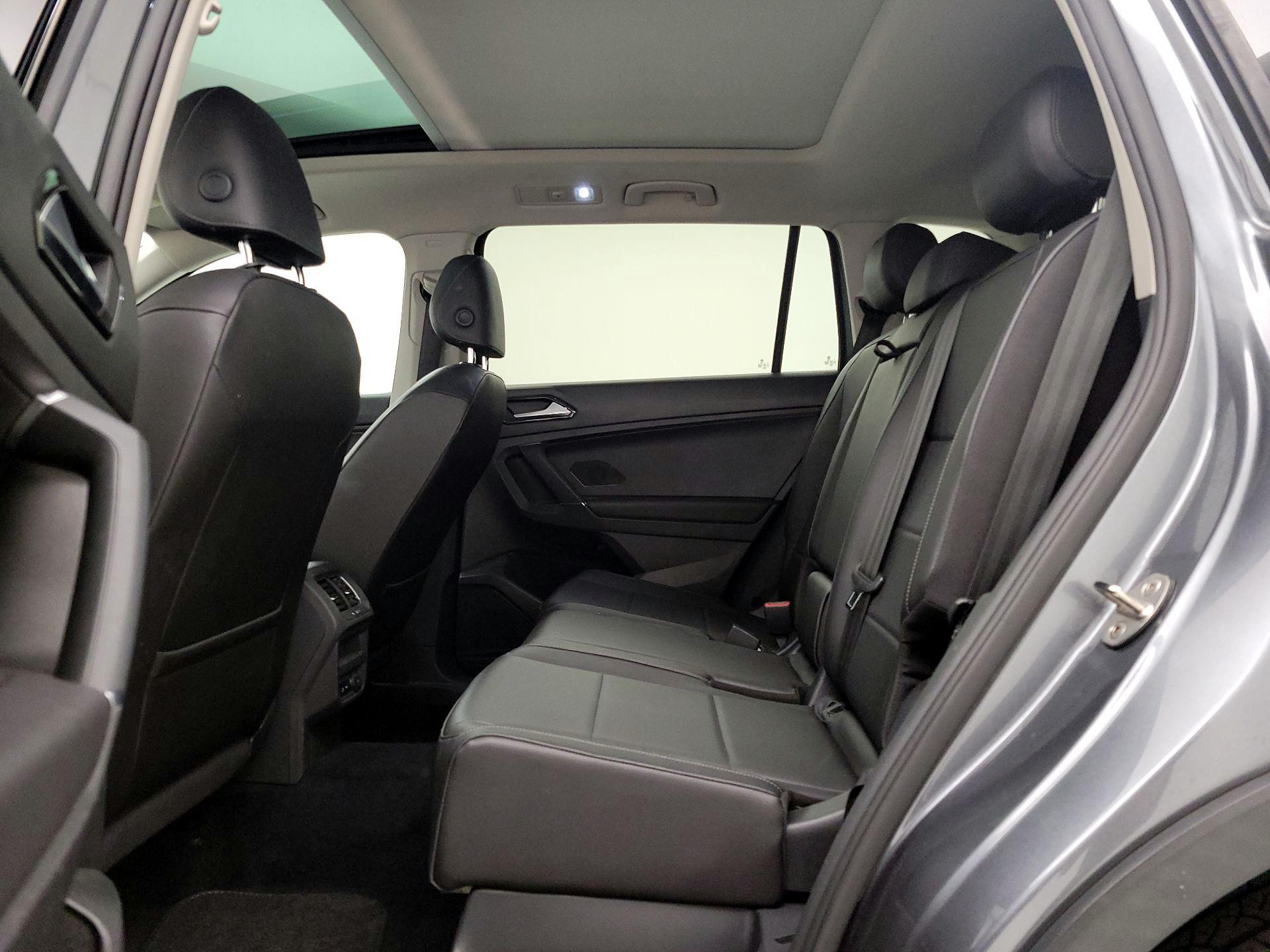 Thumbnail: 2018 Volkswagen Tiguan - 20