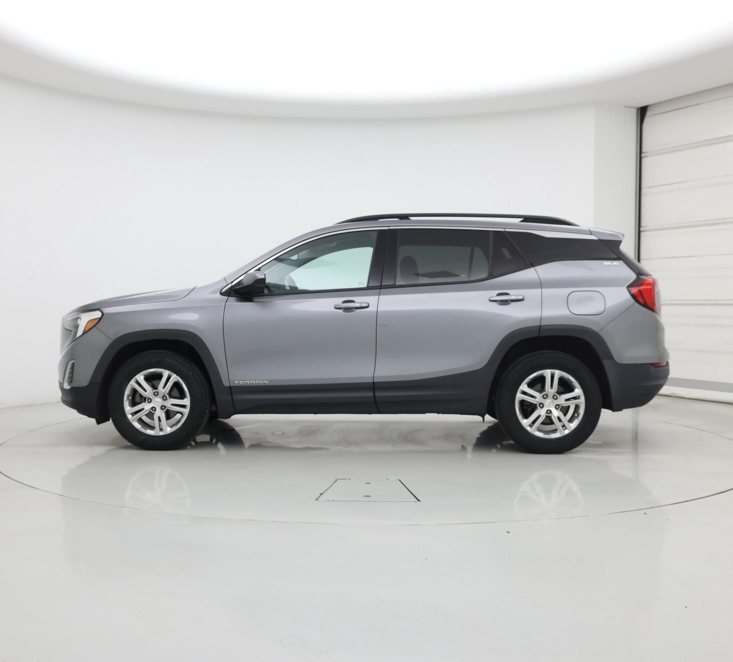 Thumbnail: 2020 GMC Terrain - 3