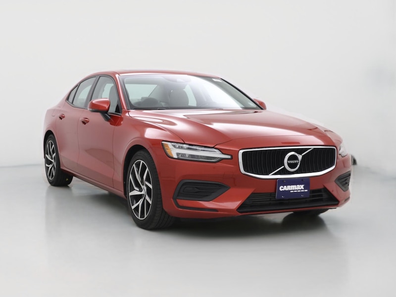 2020 Volvo S60 T5 Momentum -
                  Saint James, NY