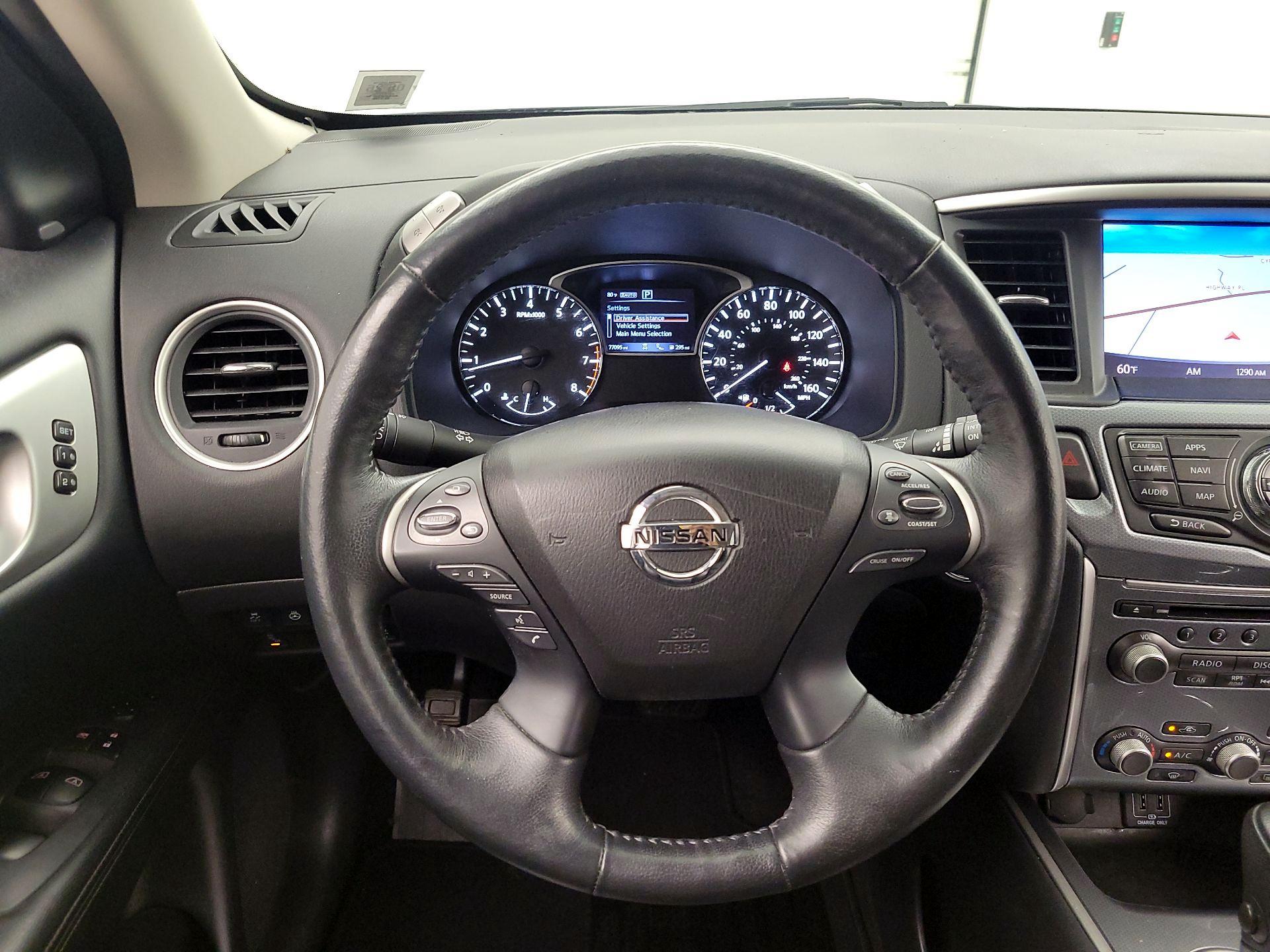 Thumbnail: 2018 Nissan Pathfinder - 10