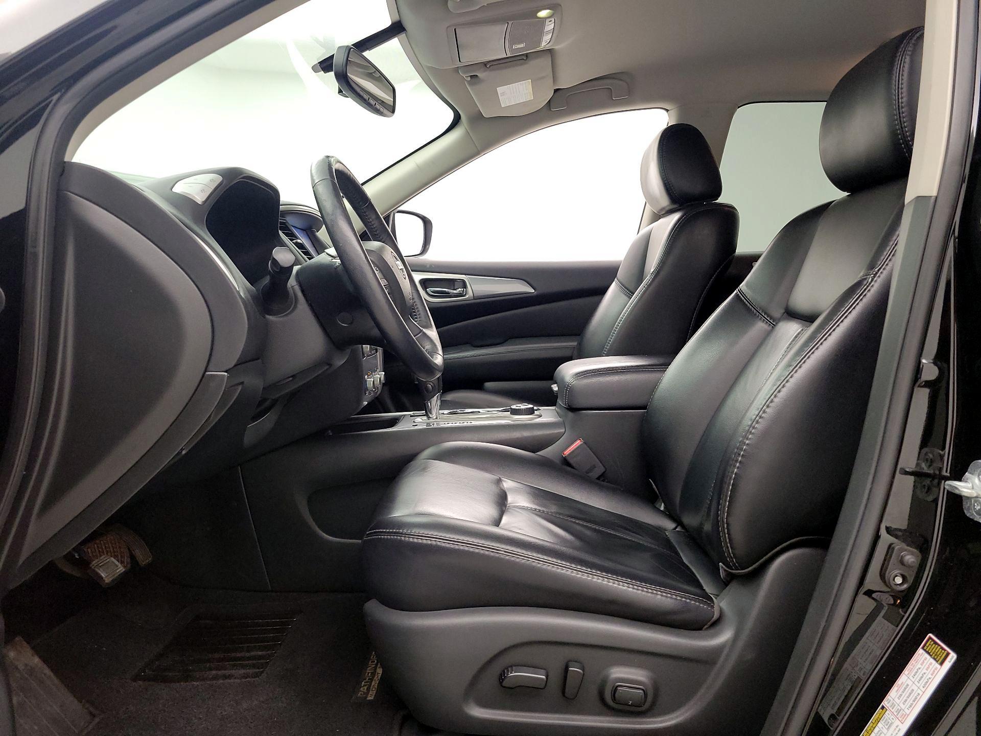 Thumbnail: 2018 Nissan Pathfinder - 11