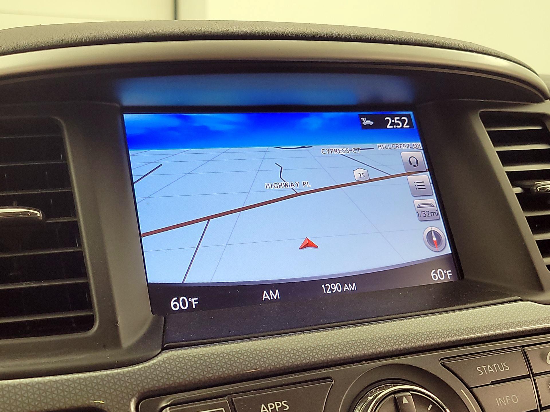 Thumbnail: 2018 Nissan Pathfinder - 14
