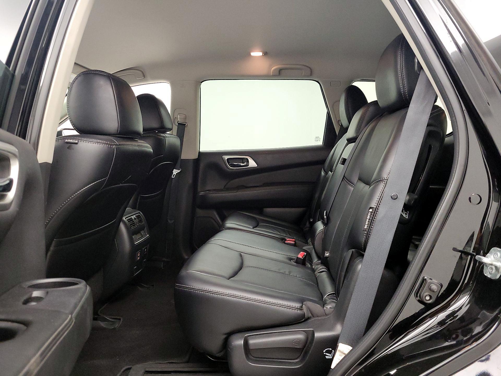 Thumbnail: 2018 Nissan Pathfinder - 20