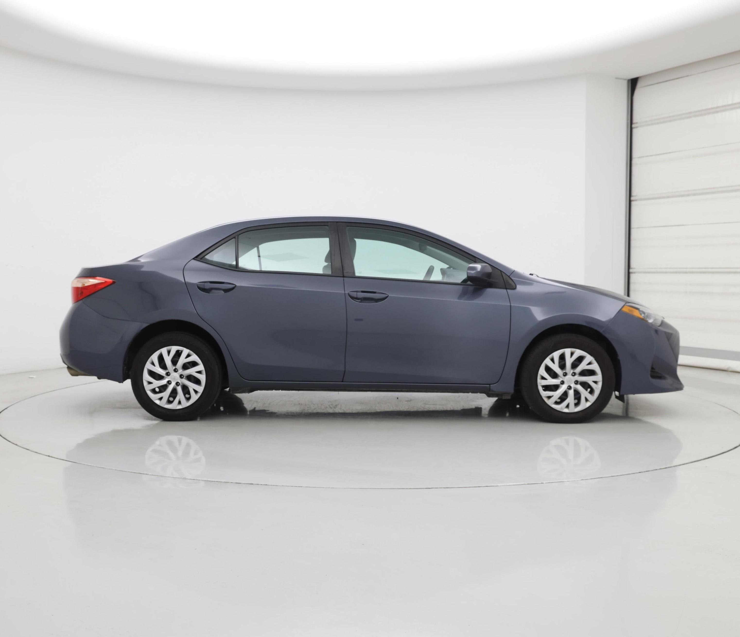 Thumbnail: 2018 Toyota Corolla - 7