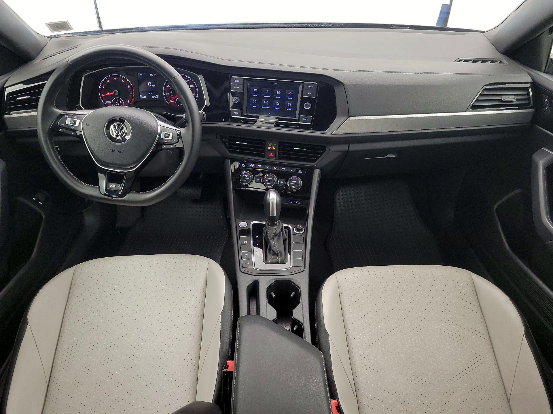 Thumbnail: 2021 Volkswagen Jetta - 9