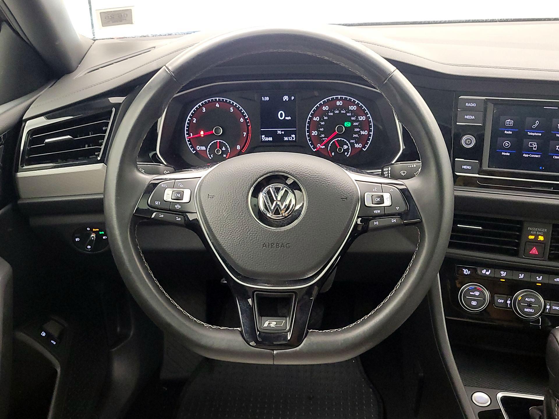 Thumbnail: 2021 Volkswagen Jetta - 10