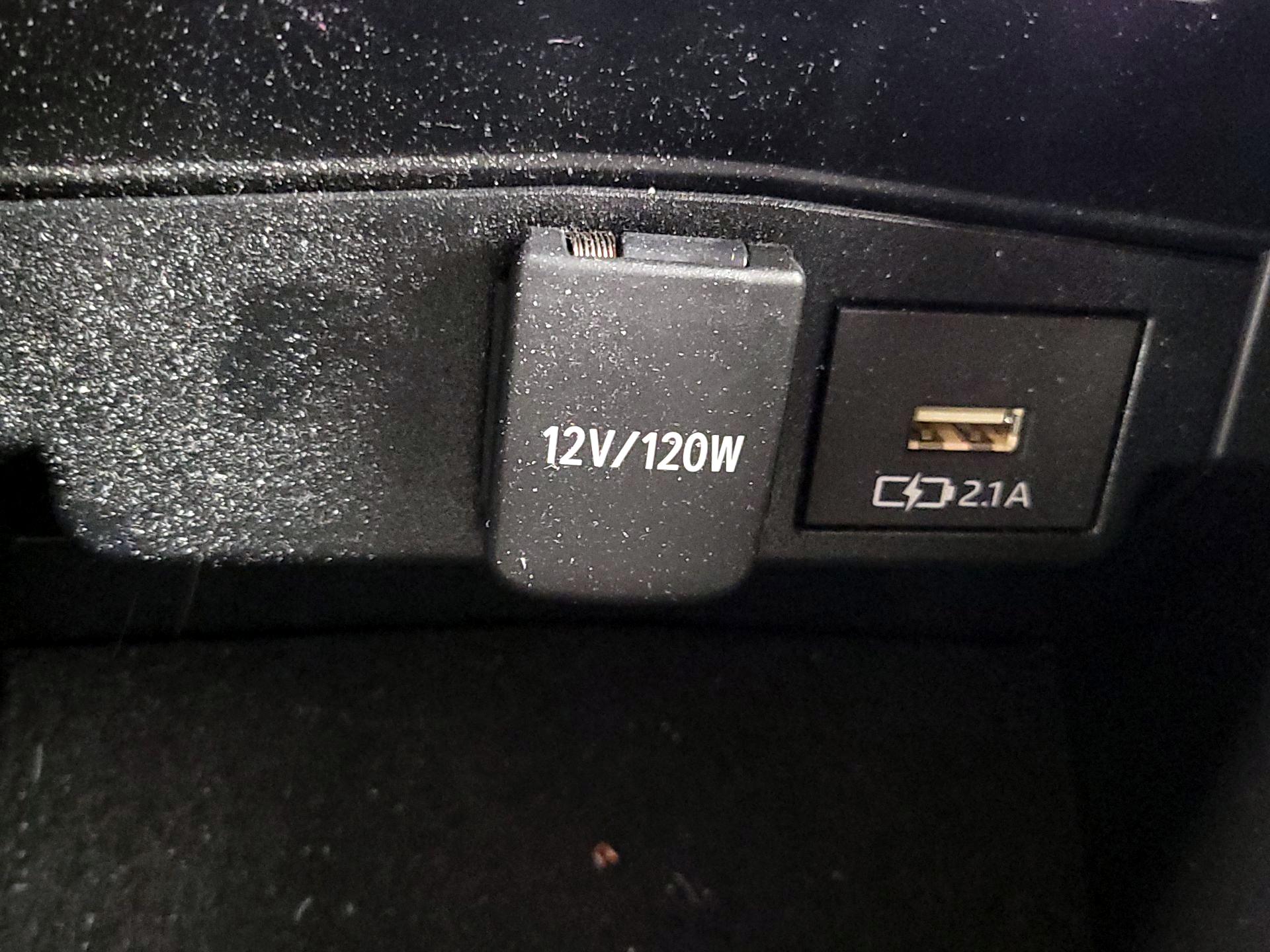 Thumbnail: 2021 Toyota Corolla - 18