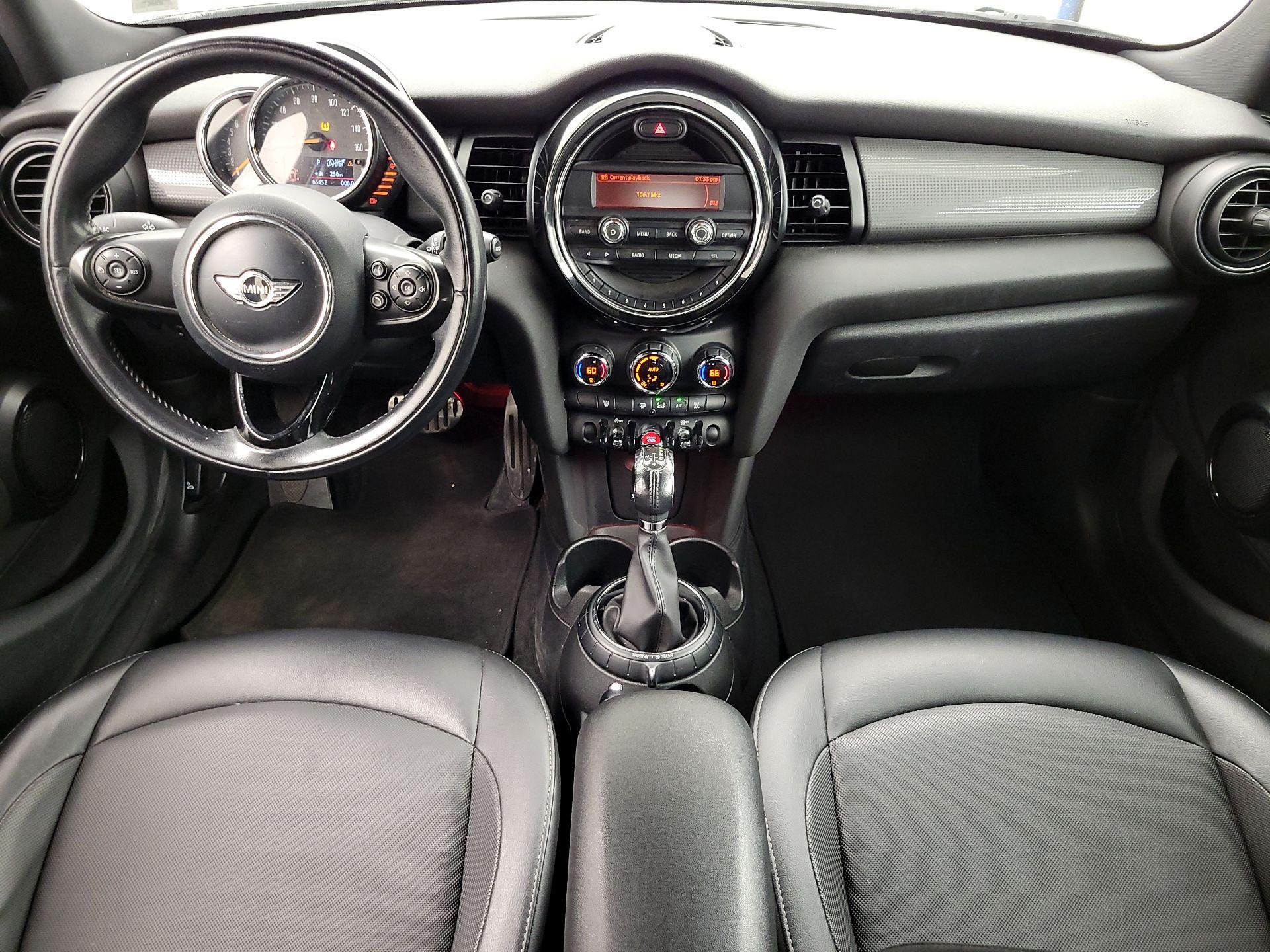 Thumbnail: 2015 MINI Cooper Hardtop - 9