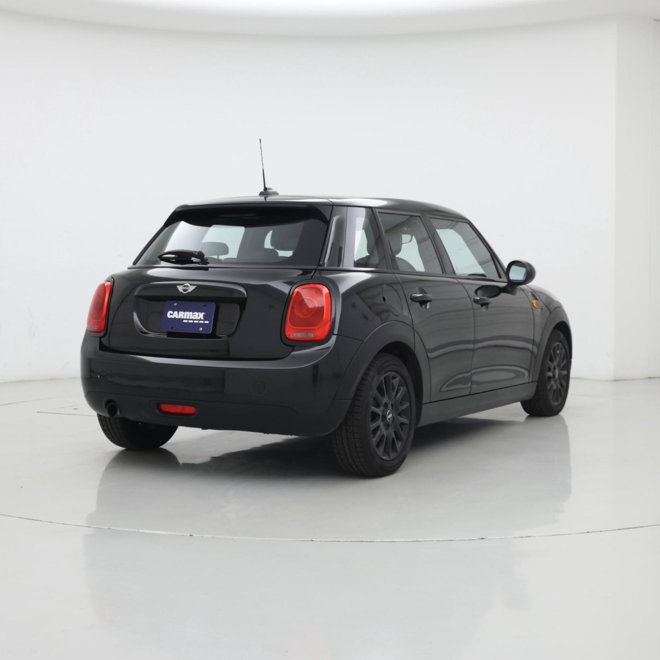 Thumbnail: 2015 MINI Cooper Hardtop - 8