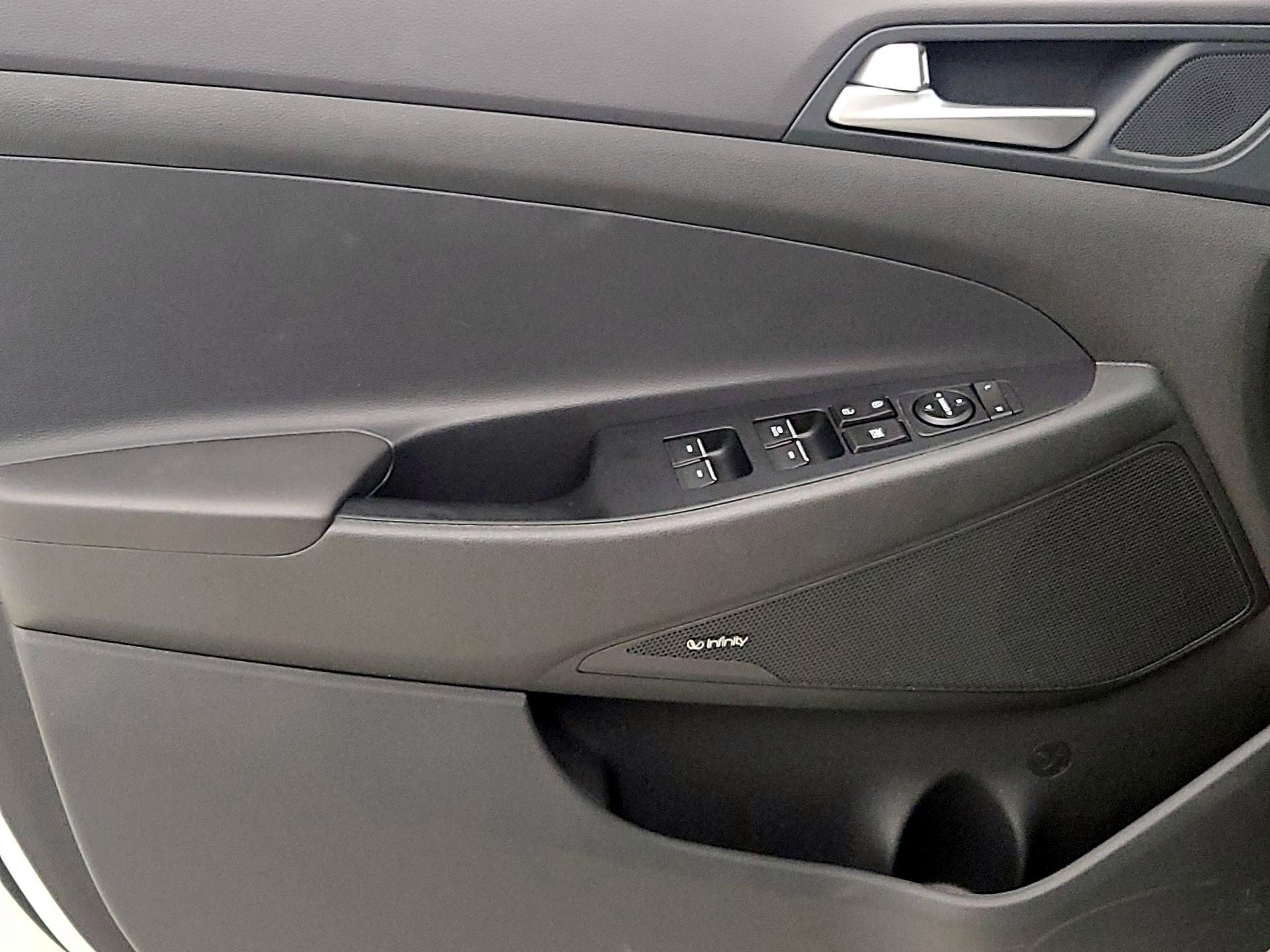 Thumbnail: 2021 Hyundai Tucson - 12