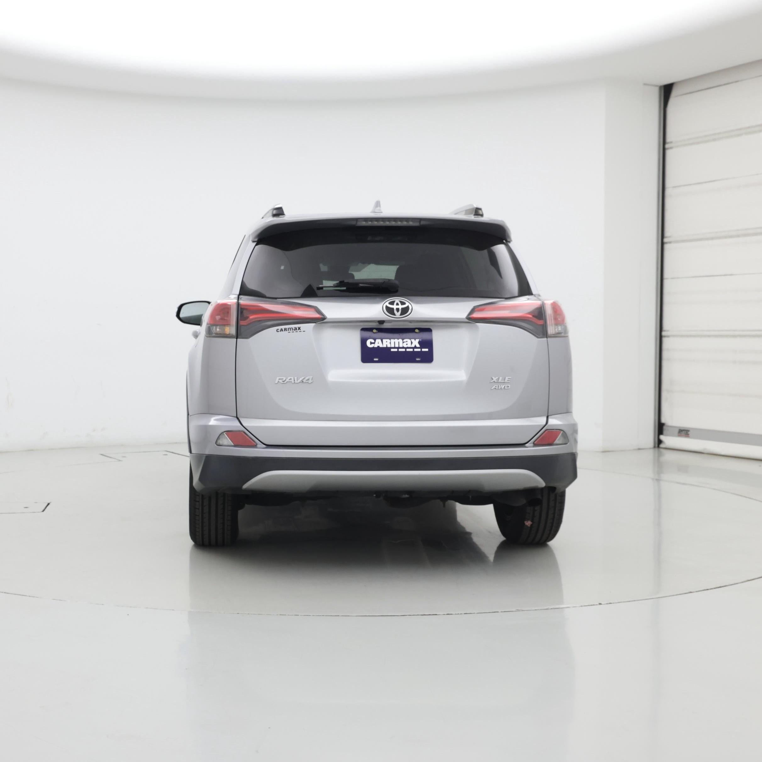 Thumbnail: 2018 Toyota RAV4 - 6