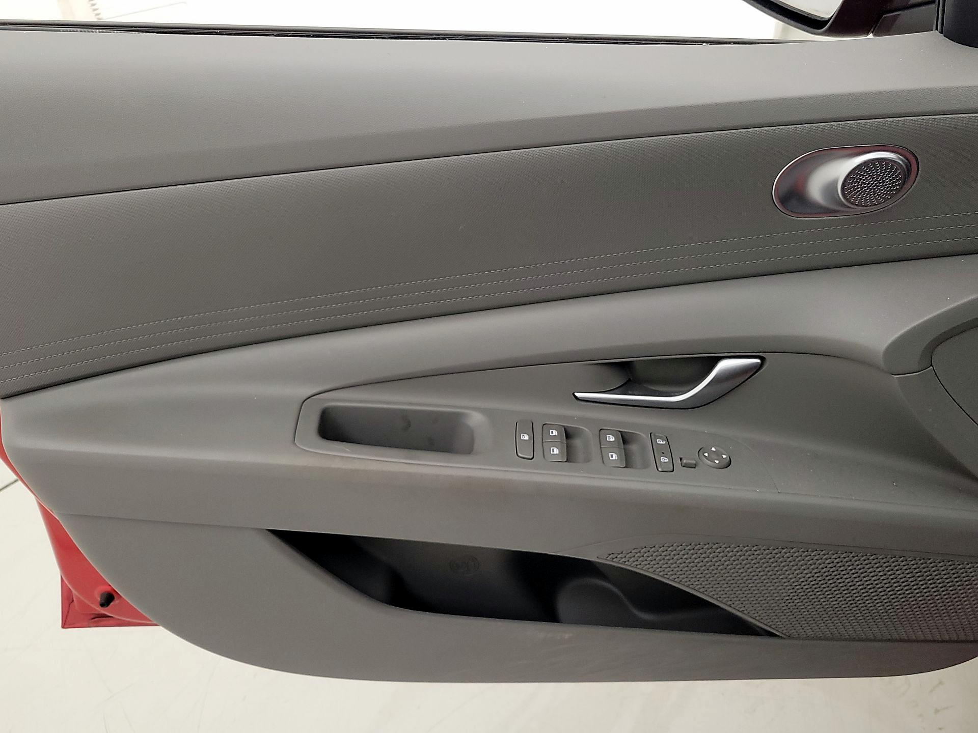 Thumbnail: 2023 Hyundai Elantra - 12