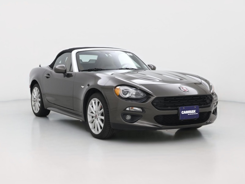 2017 Fiat 124 Spider Lusso -
                  Saint James, NY