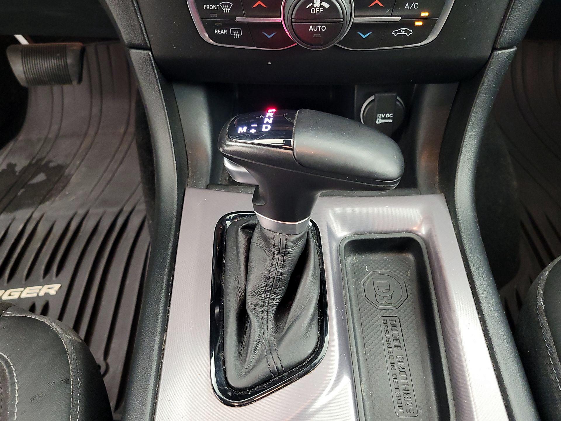 Thumbnail: 2020 Dodge Charger - 18