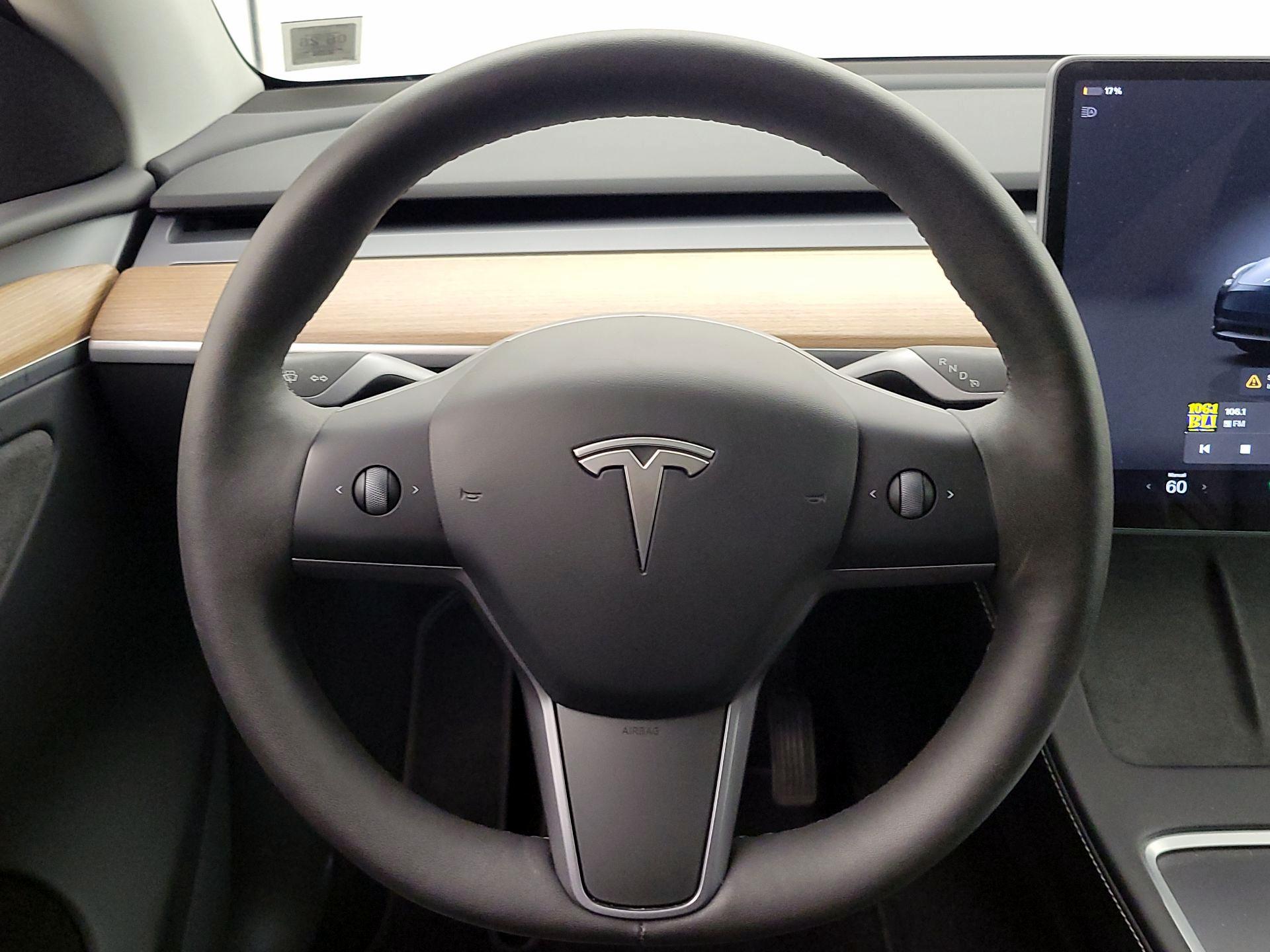 Thumbnail: 2024 Tesla Model Y - 10
