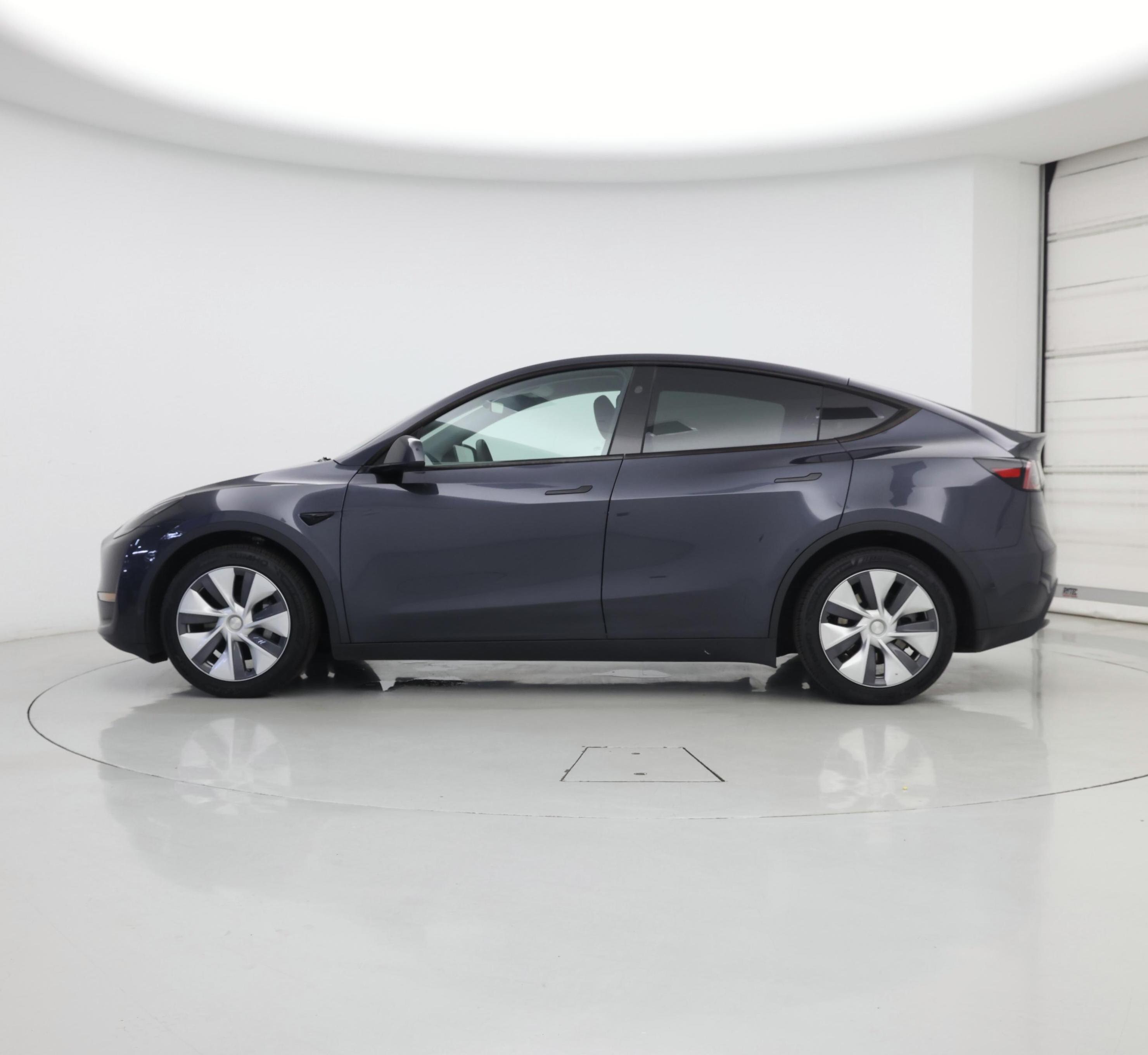 Thumbnail: 2024 Tesla Model Y - 3