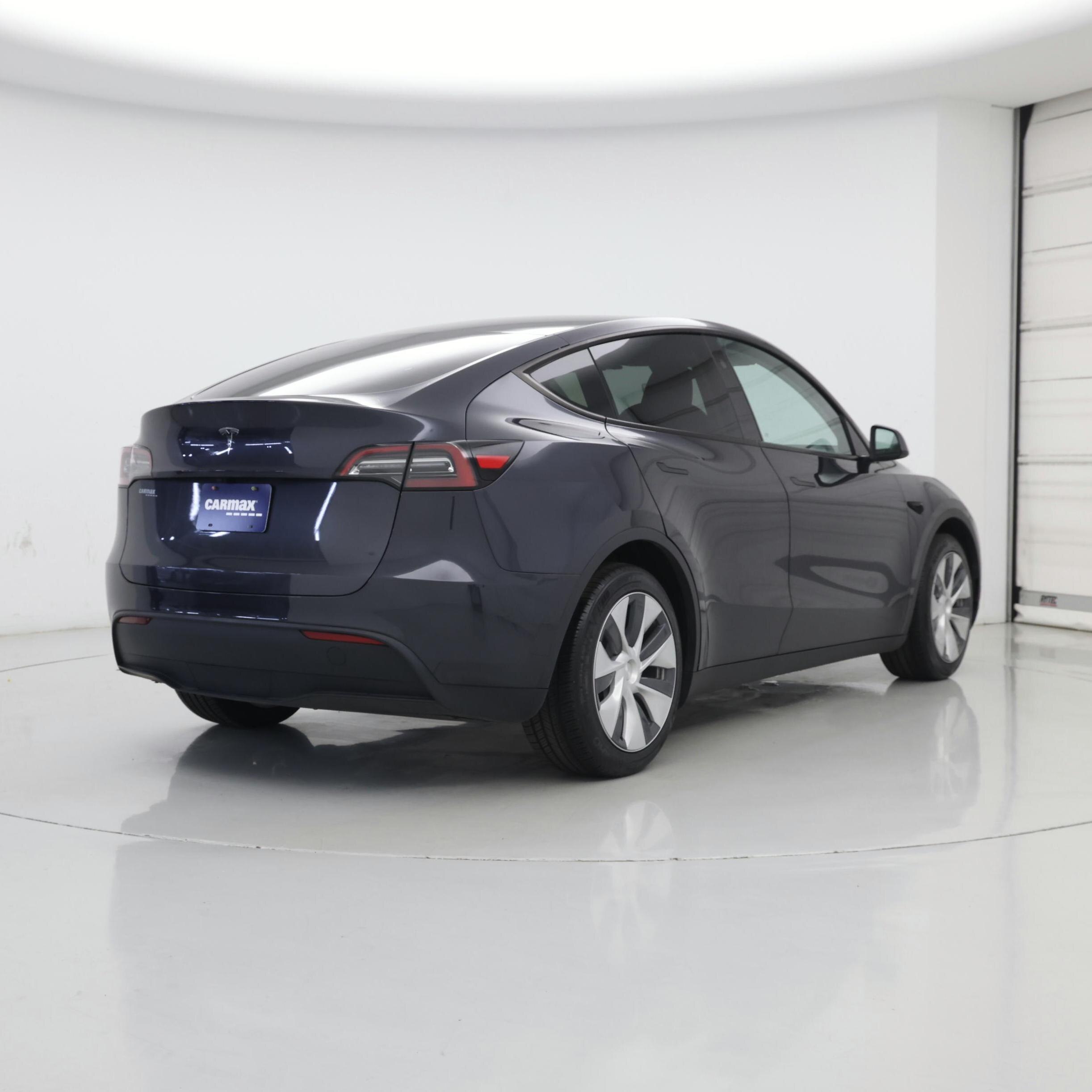 Thumbnail: 2024 Tesla Model Y - 8