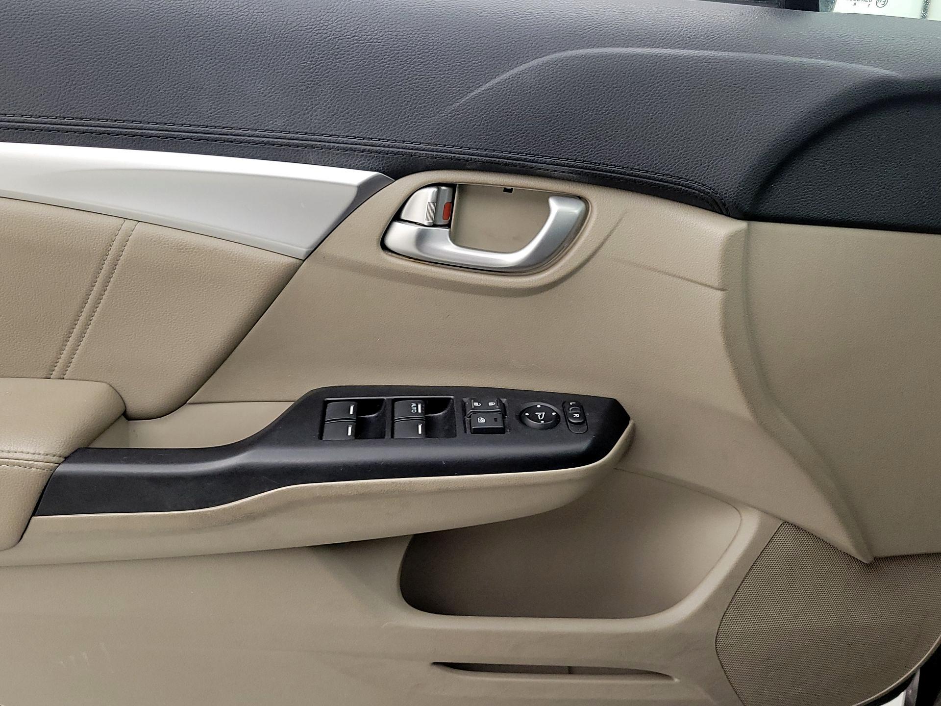 Thumbnail: 2013 Honda Civic - 12