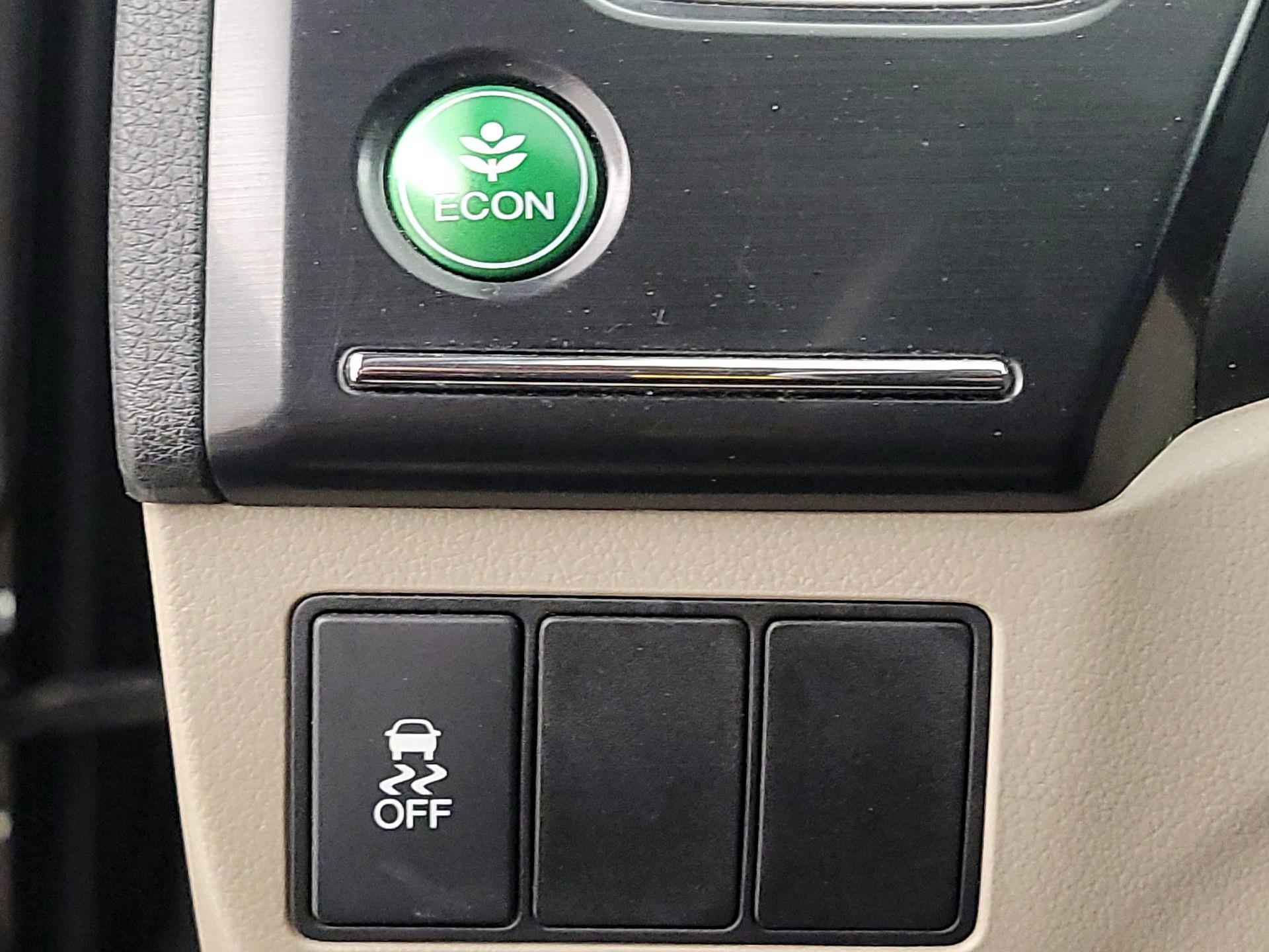 Thumbnail: 2013 Honda Civic - 13