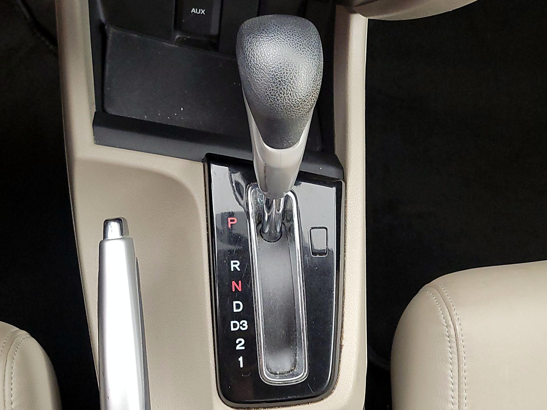 Thumbnail: 2013 Honda Civic - 17