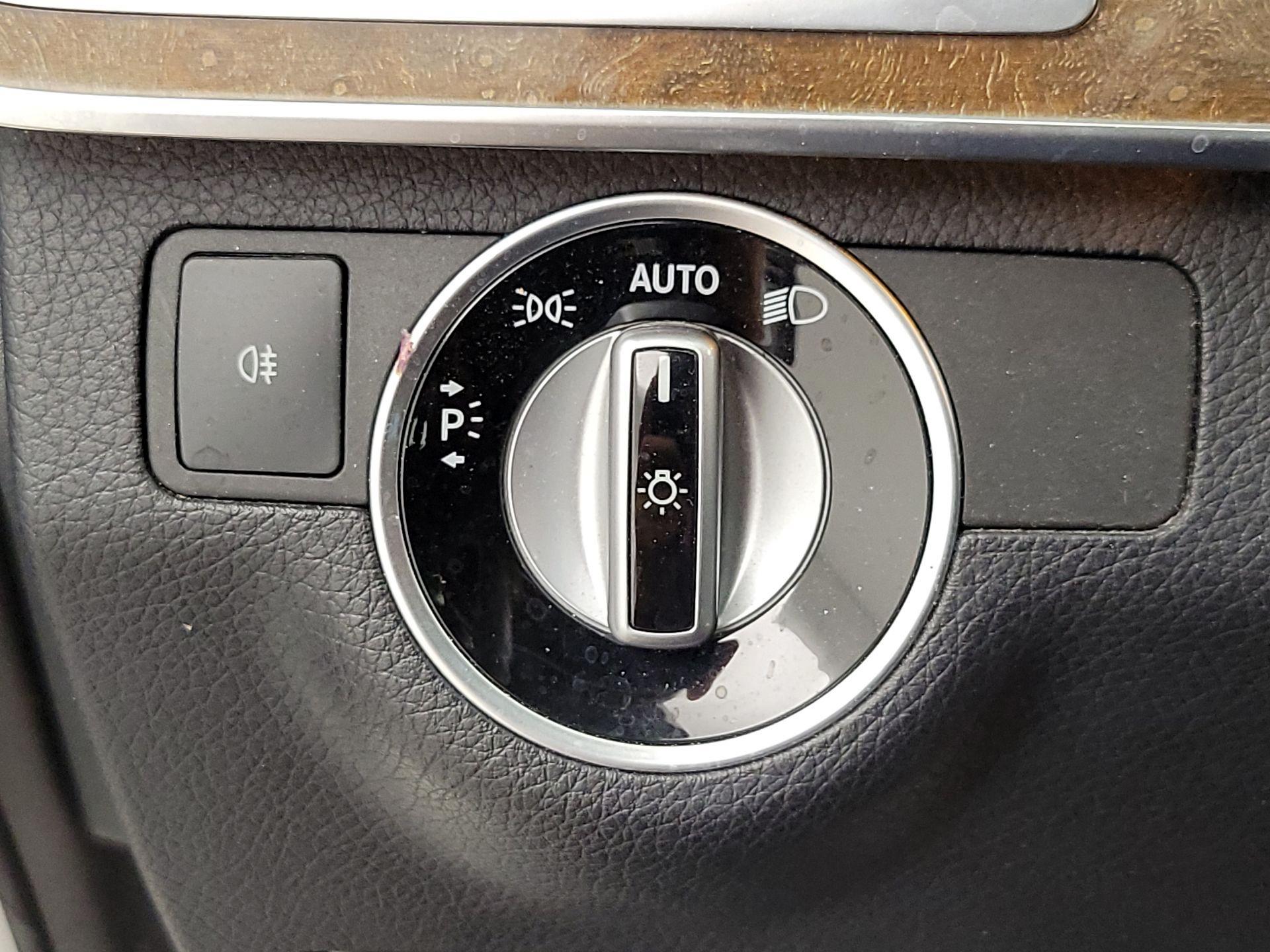 Thumbnail: 2016 Mercedes-Benz E-Class - 13