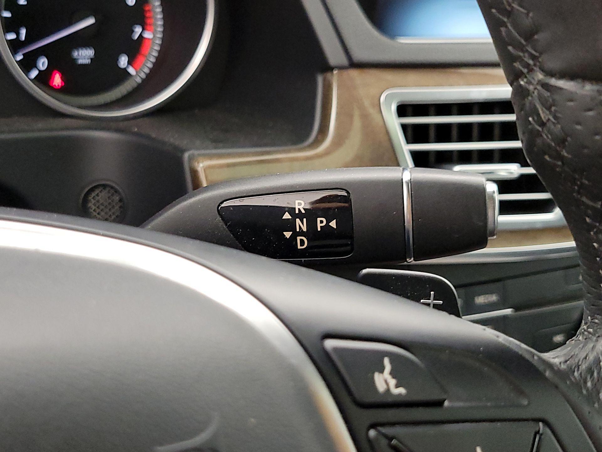 Thumbnail: 2016 Mercedes-Benz E-Class - 18
