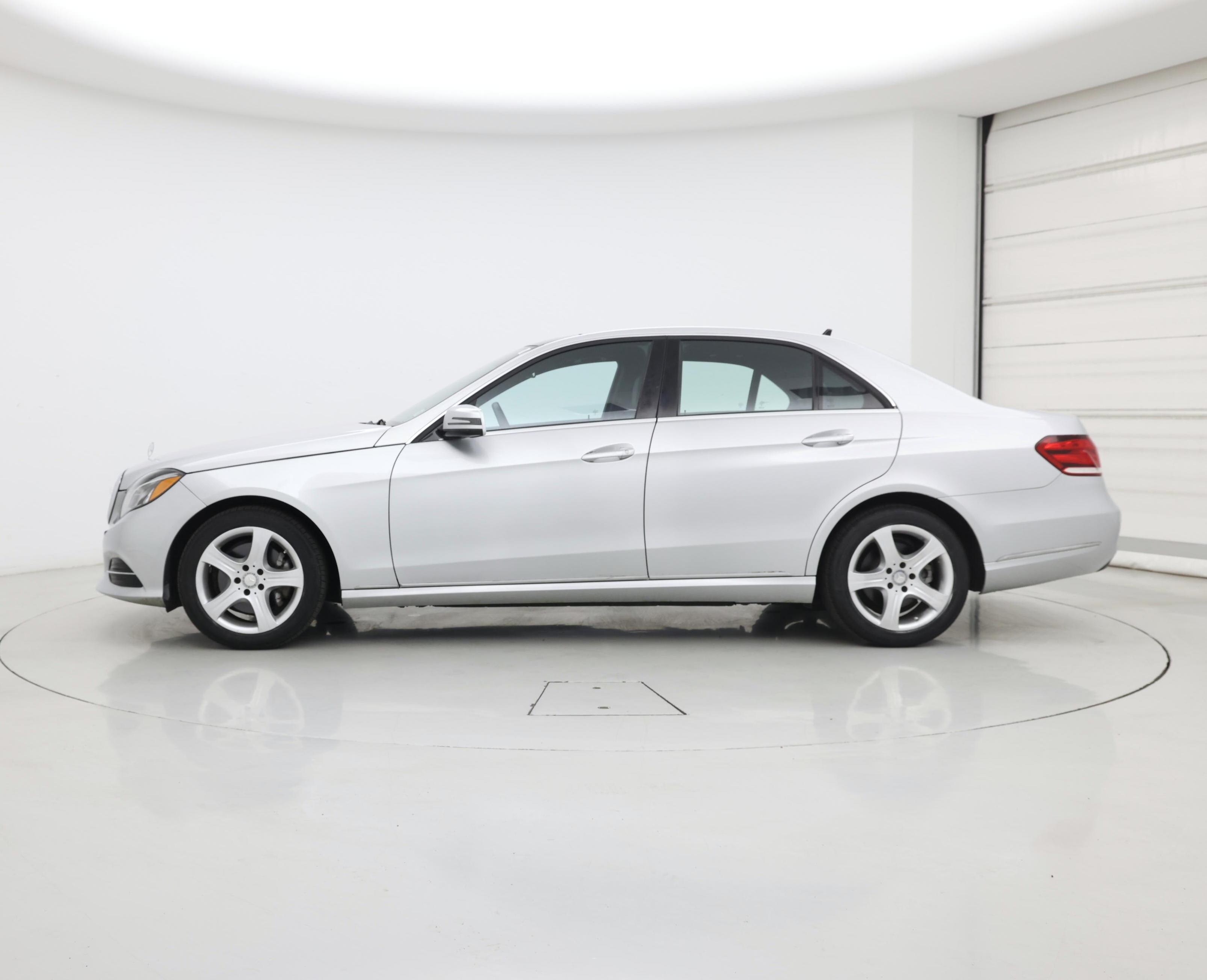 Thumbnail: 2016 Mercedes-Benz E-Class - 3