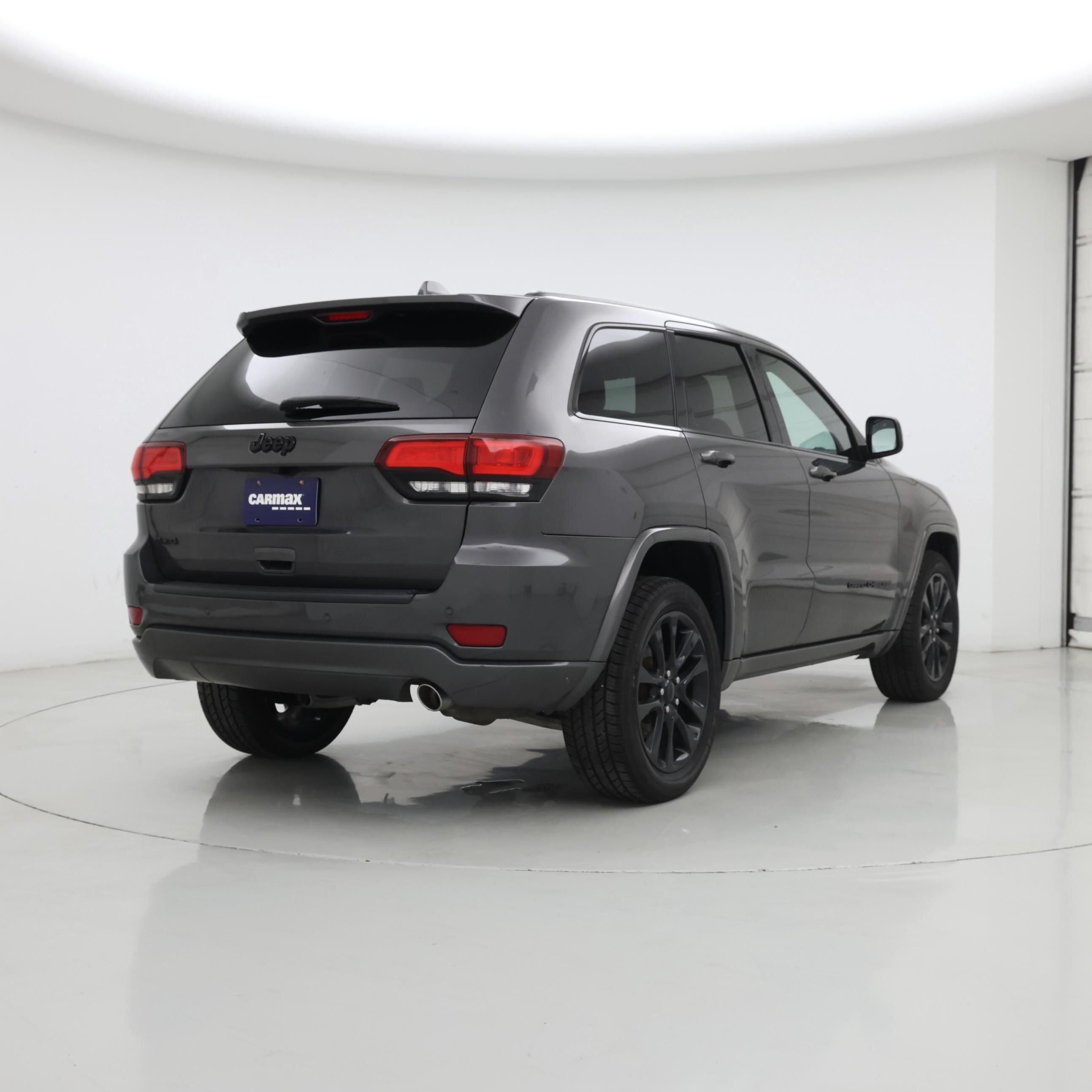 Thumbnail: 2019 Jeep Grand Cherokee - 8