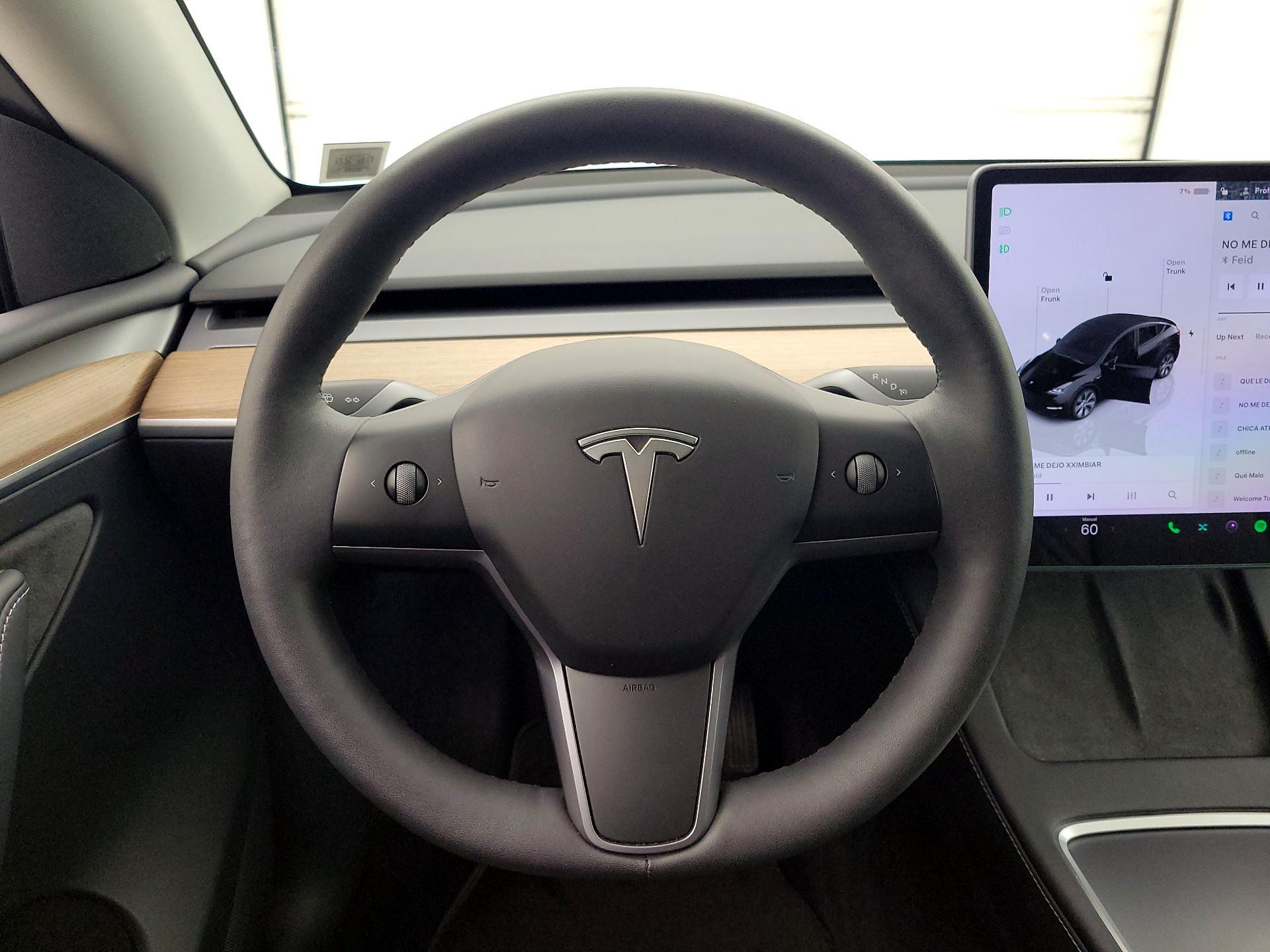 Thumbnail: 2023 Tesla Model Y - 10
