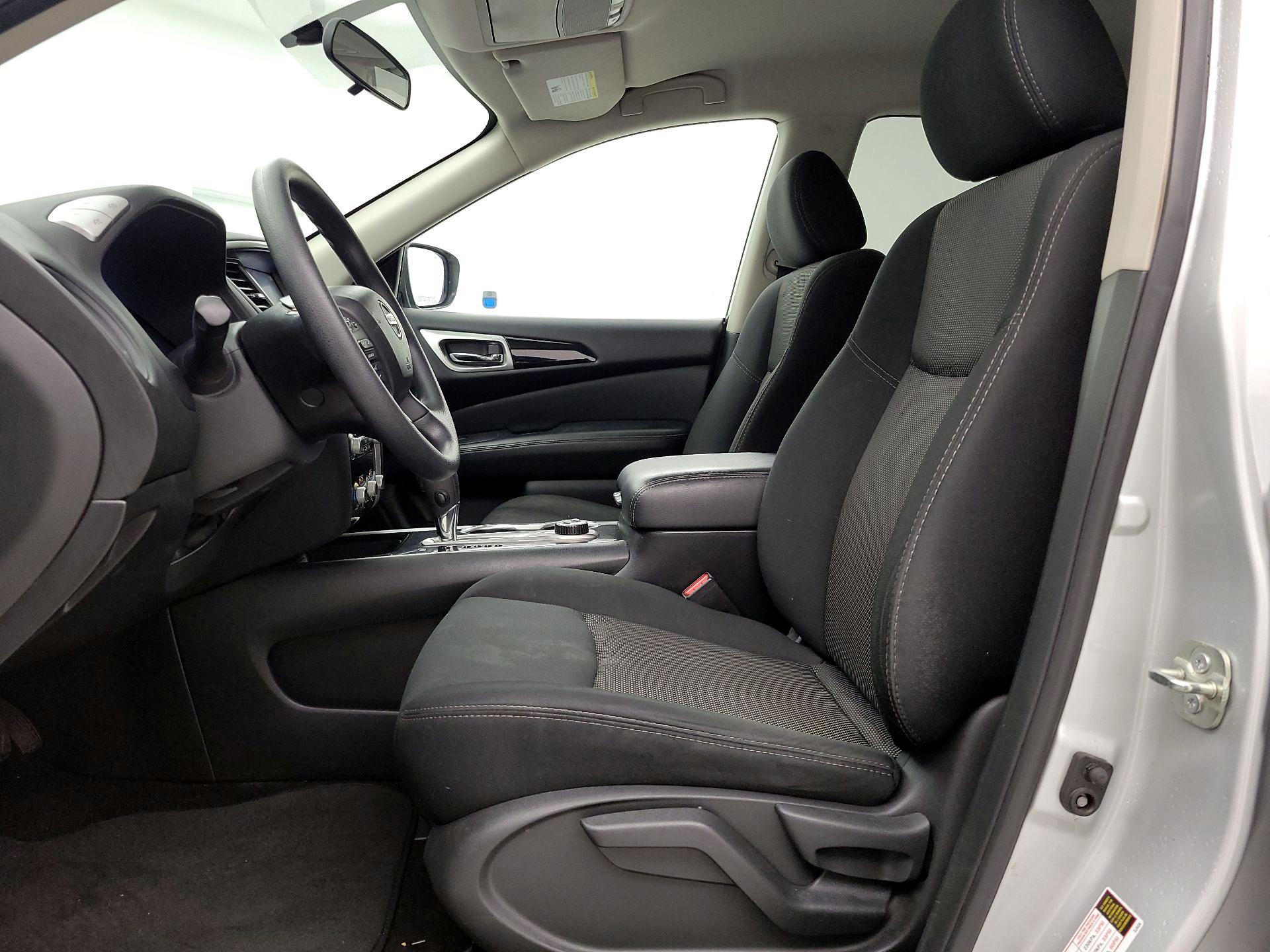 Thumbnail: 2019 Nissan Pathfinder - 11