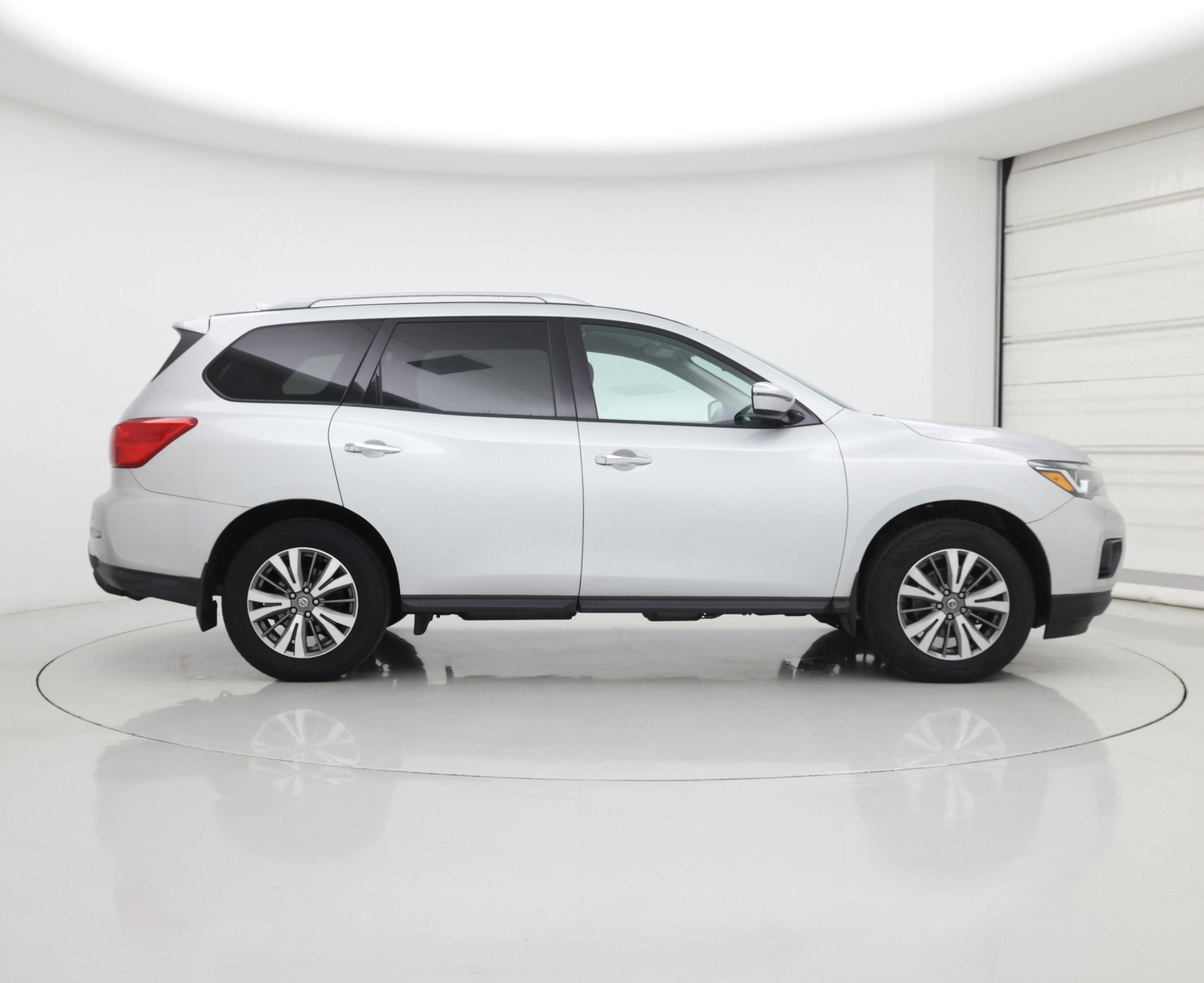 Thumbnail: 2019 Nissan Pathfinder - 7