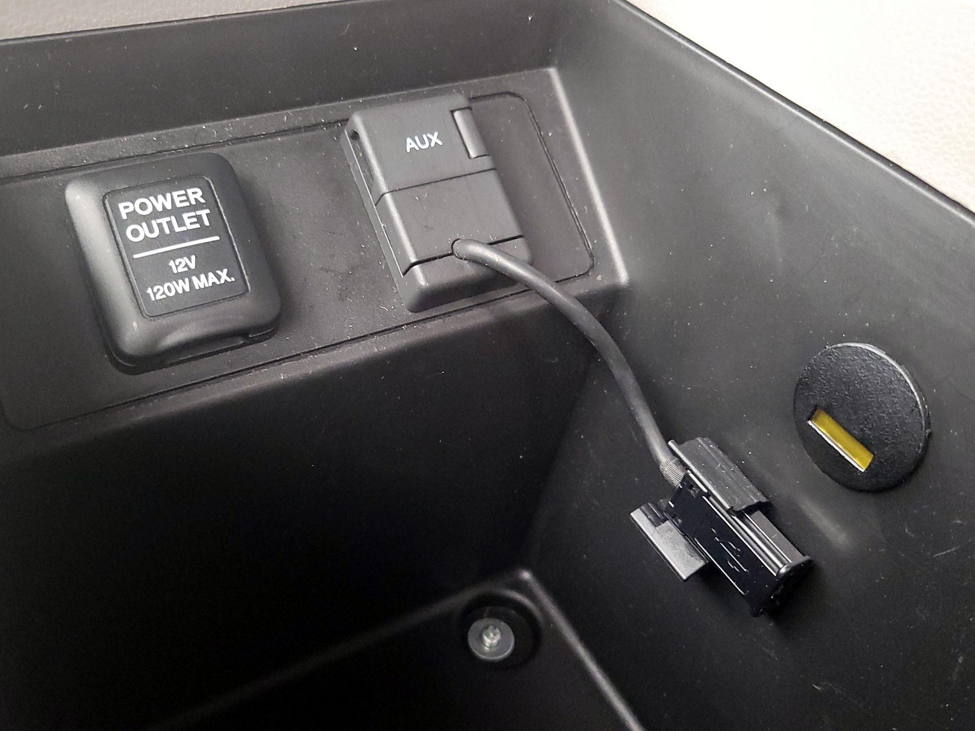 Thumbnail: 2015 Honda Pilot - 18